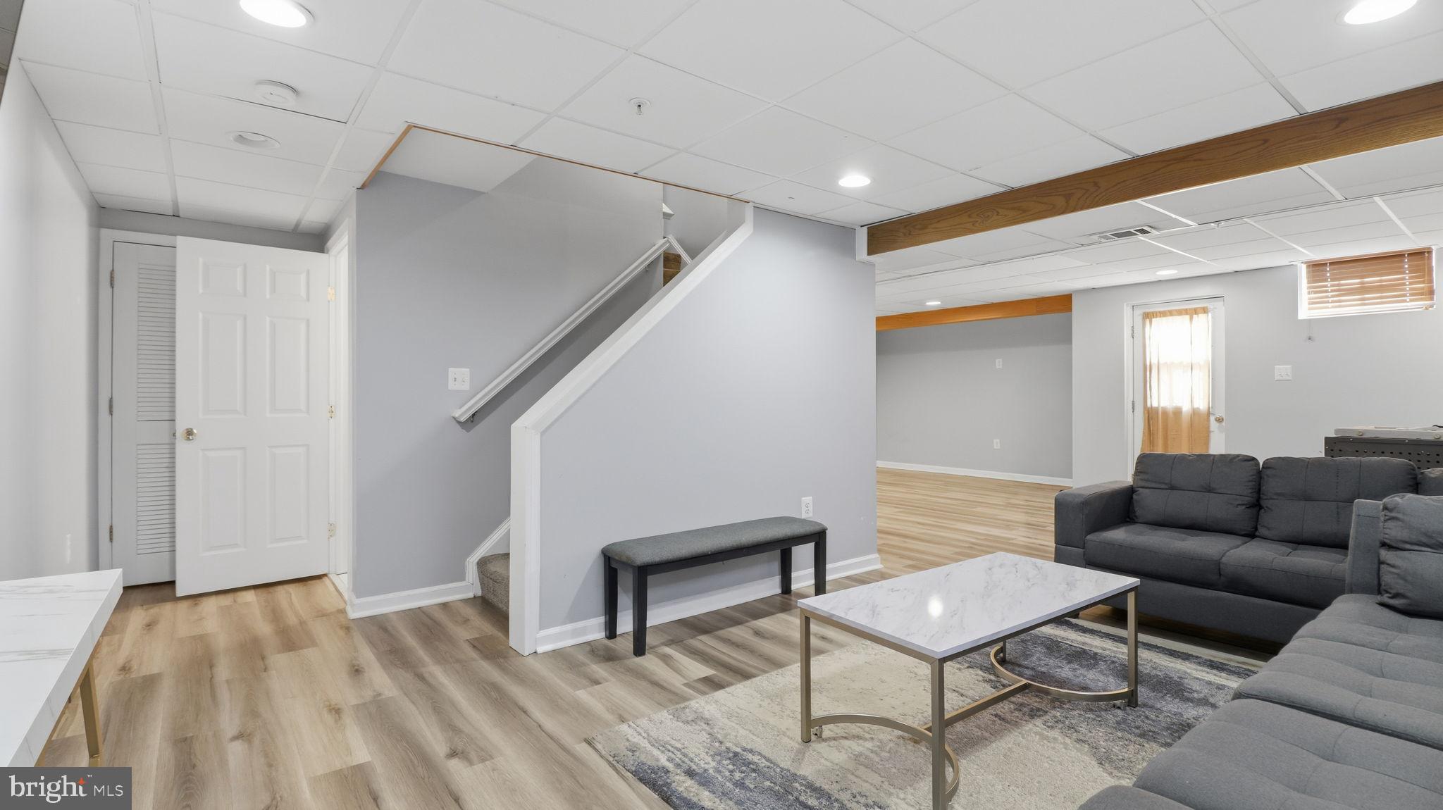 HIGHLAND MEADOWS PLAT 7 - Residential