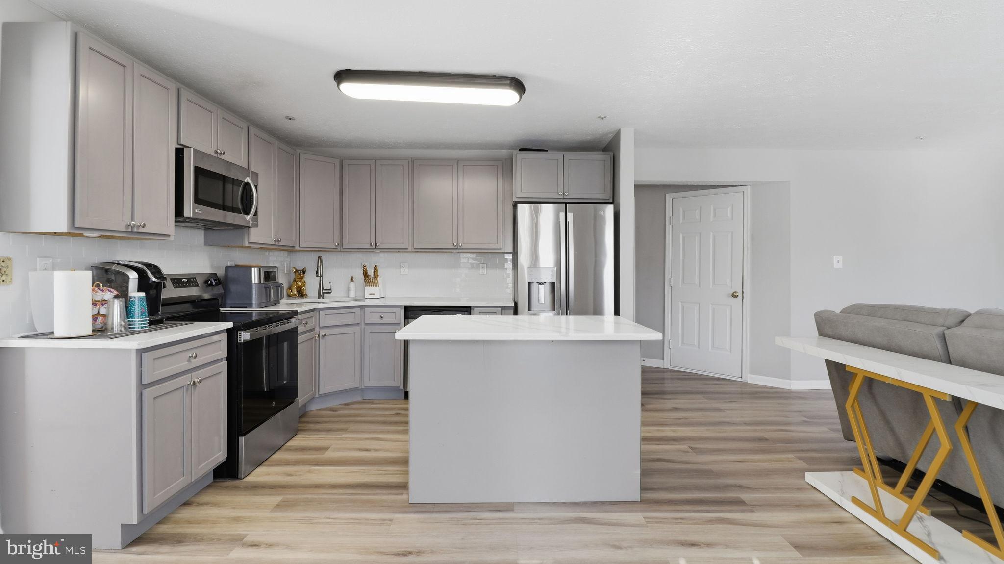 HIGHLAND MEADOWS PLAT 7 - Residential