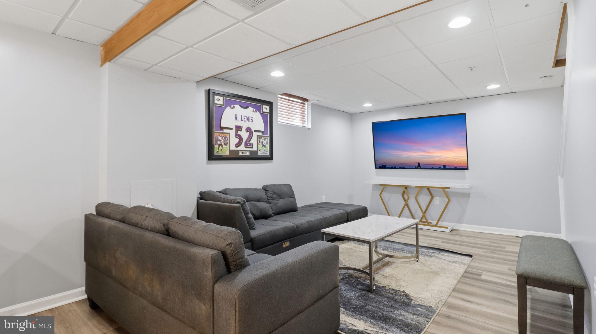 HIGHLAND MEADOWS PLAT 7 - Residential