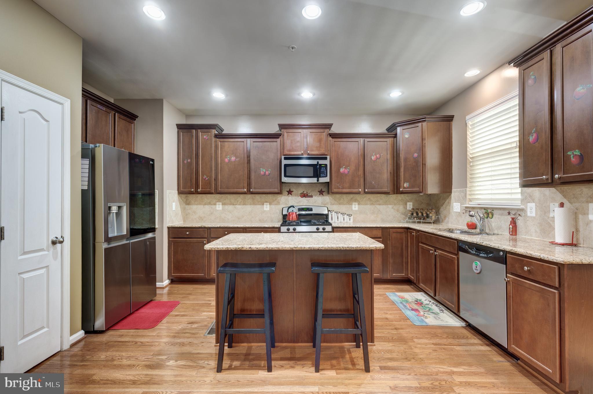 7125 WILLIAMS GROVE