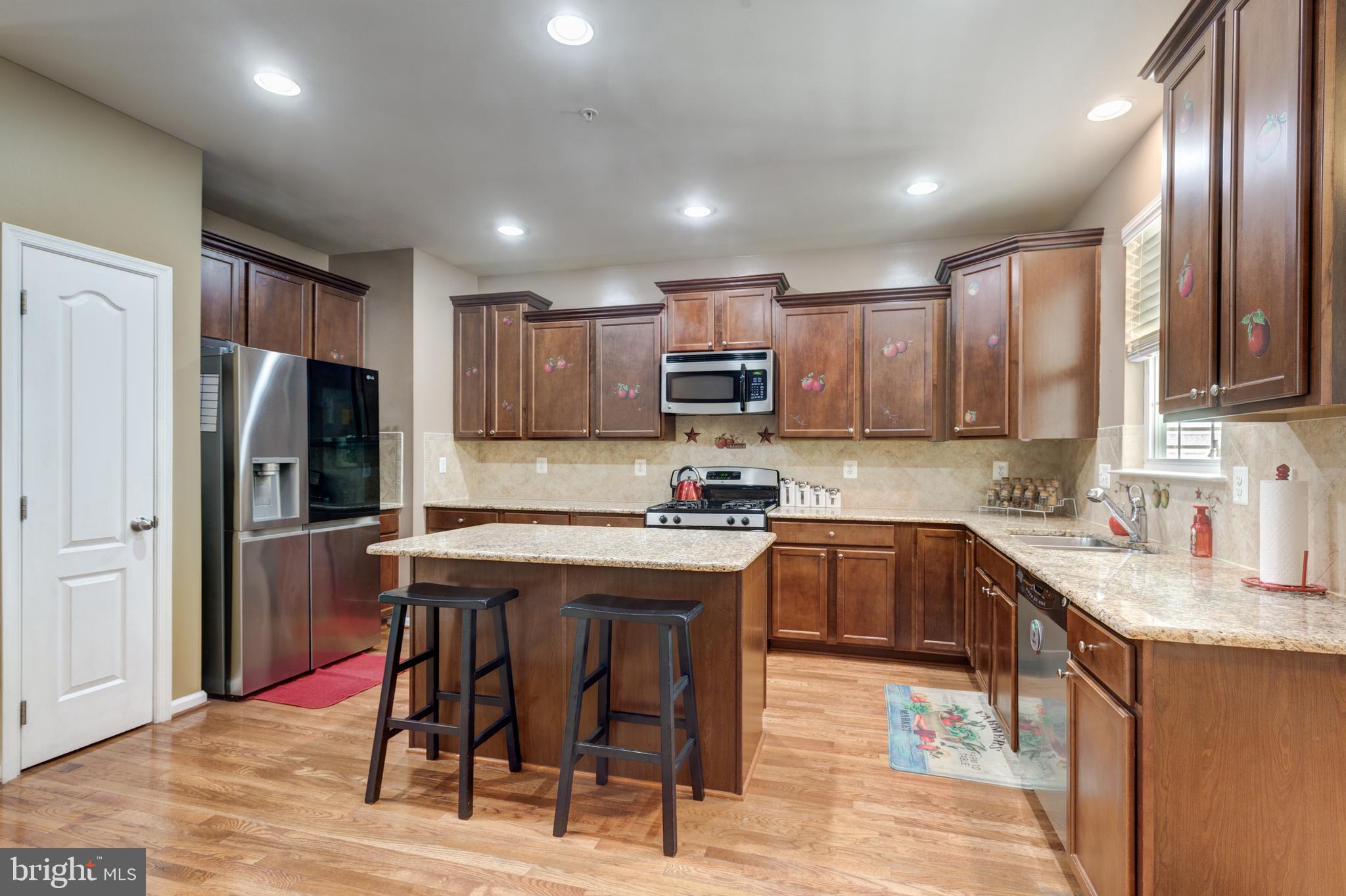 7125 WILLIAMS GROVE