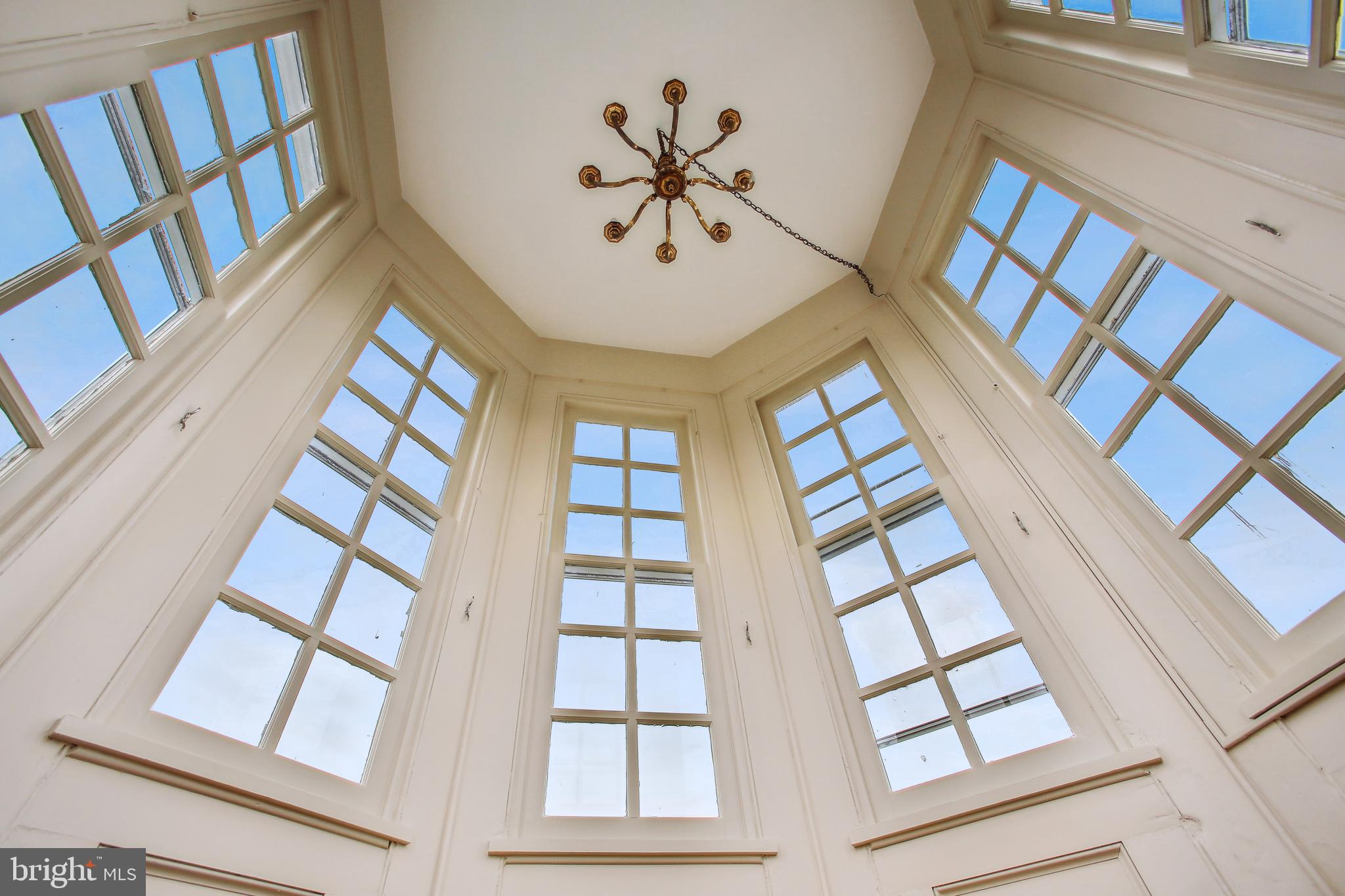 ST JOHNS SQUARE - Residential