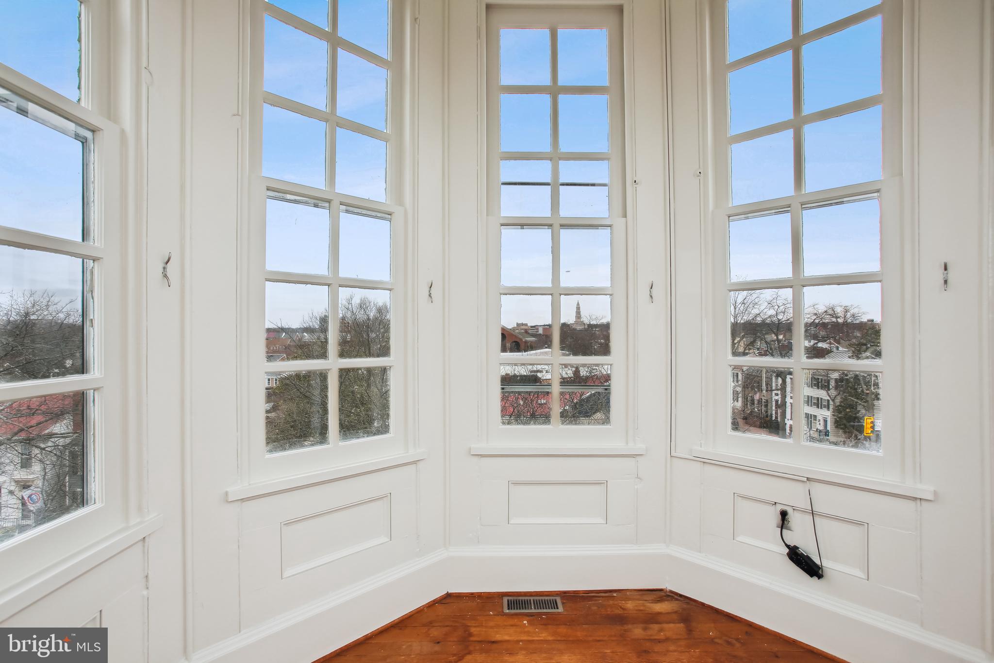 ST JOHNS SQUARE - Residential