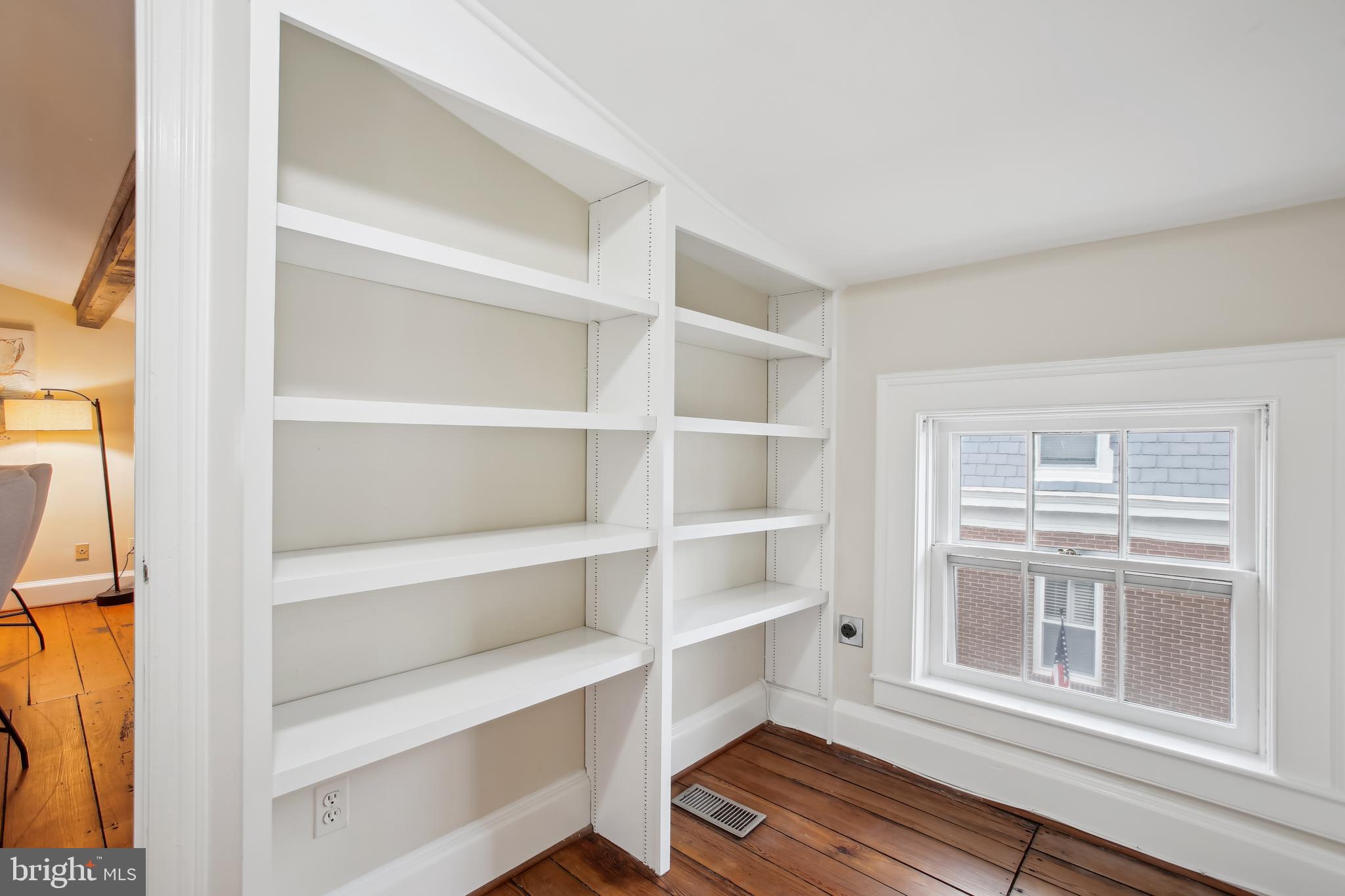 ST JOHNS SQUARE - Residential