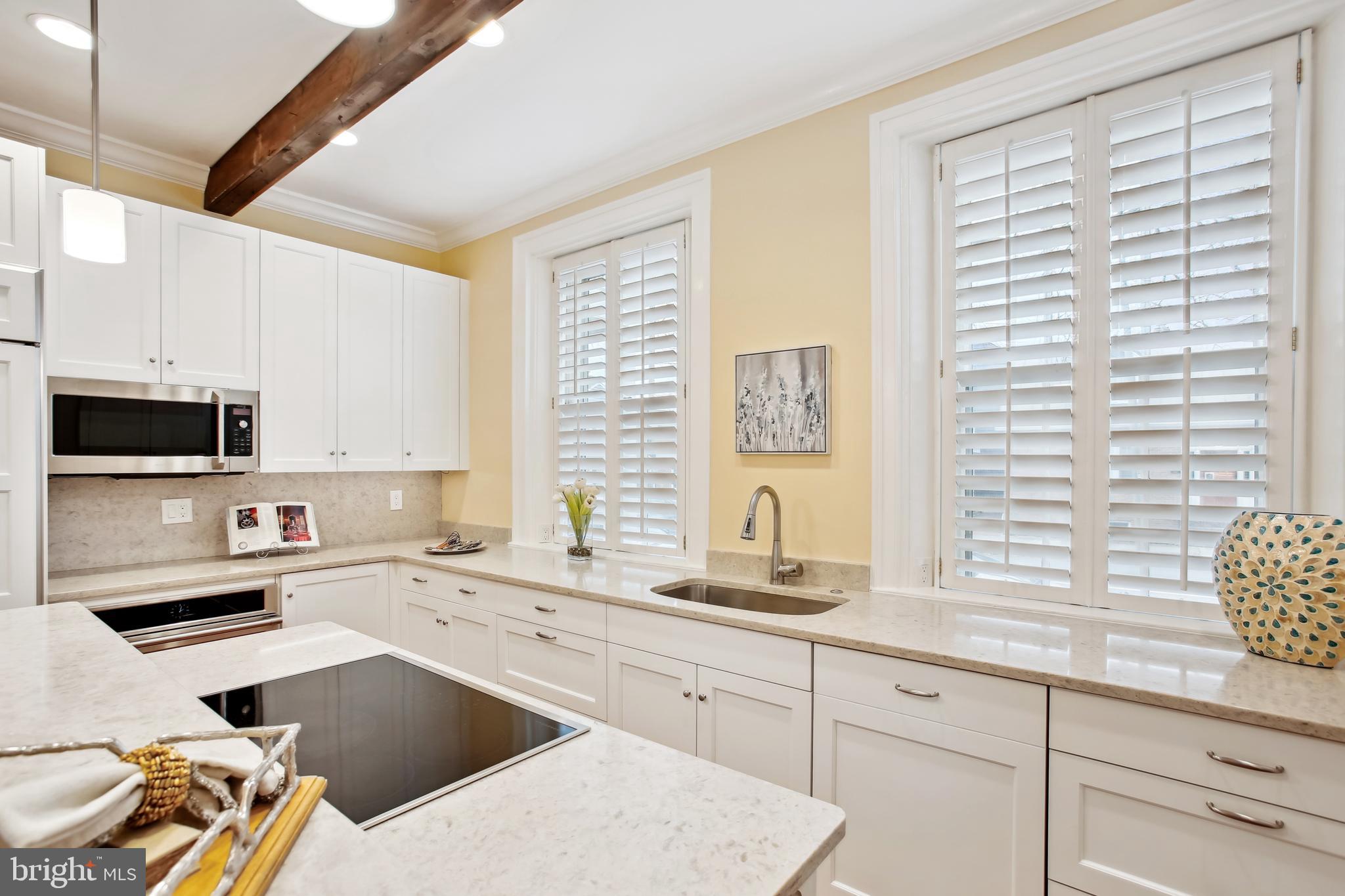 ST JOHNS SQUARE - Residential