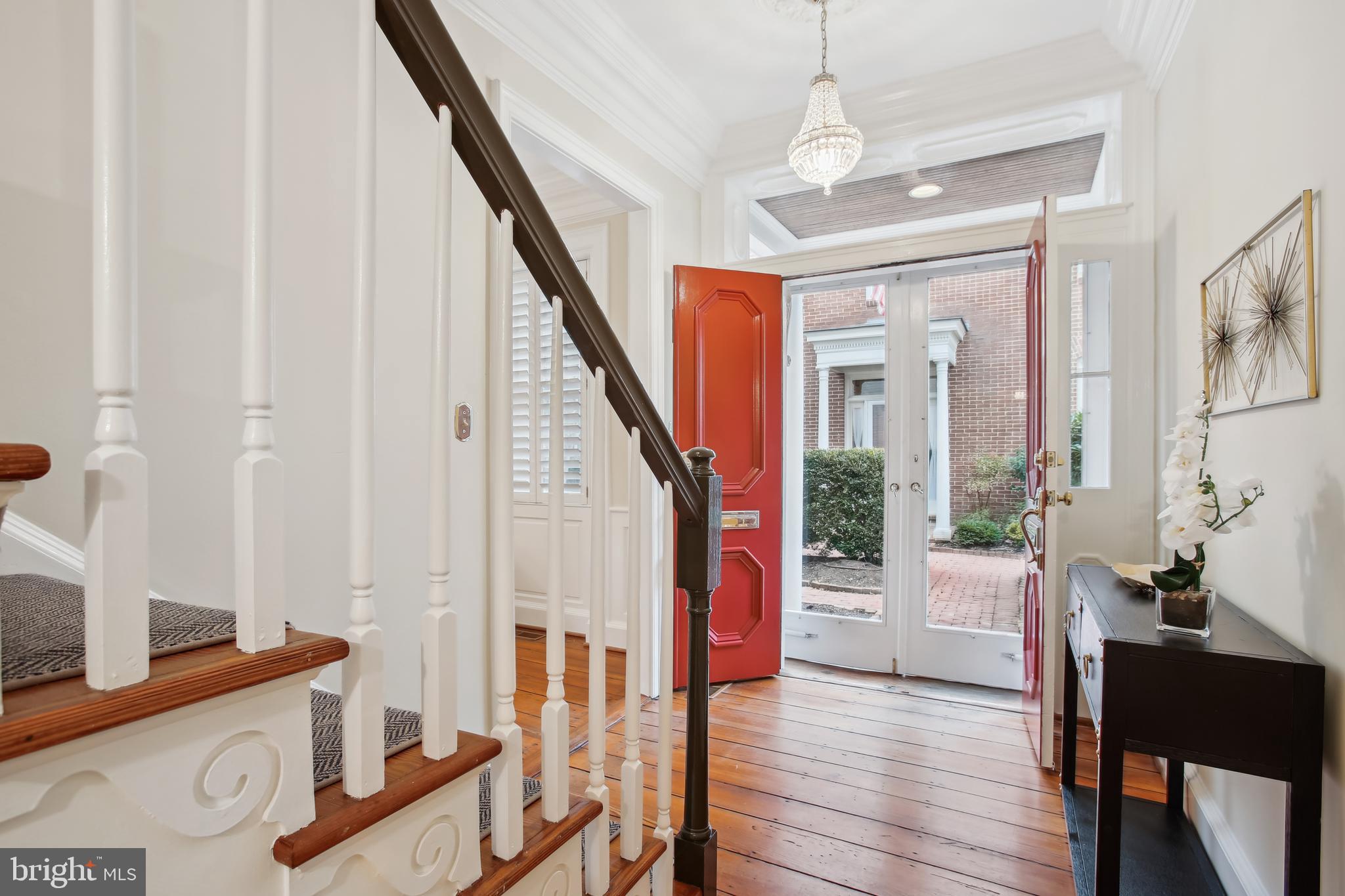 ST JOHNS SQUARE - Residential