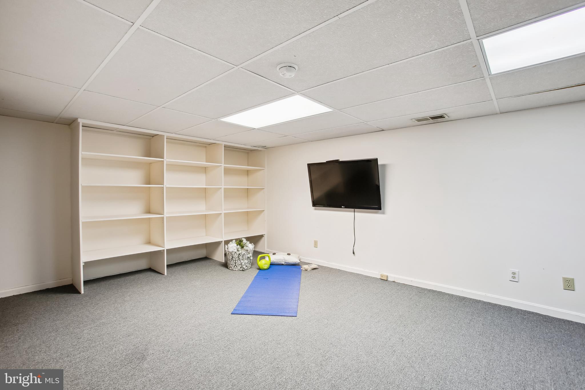 ST JOHNS SQUARE - Residential