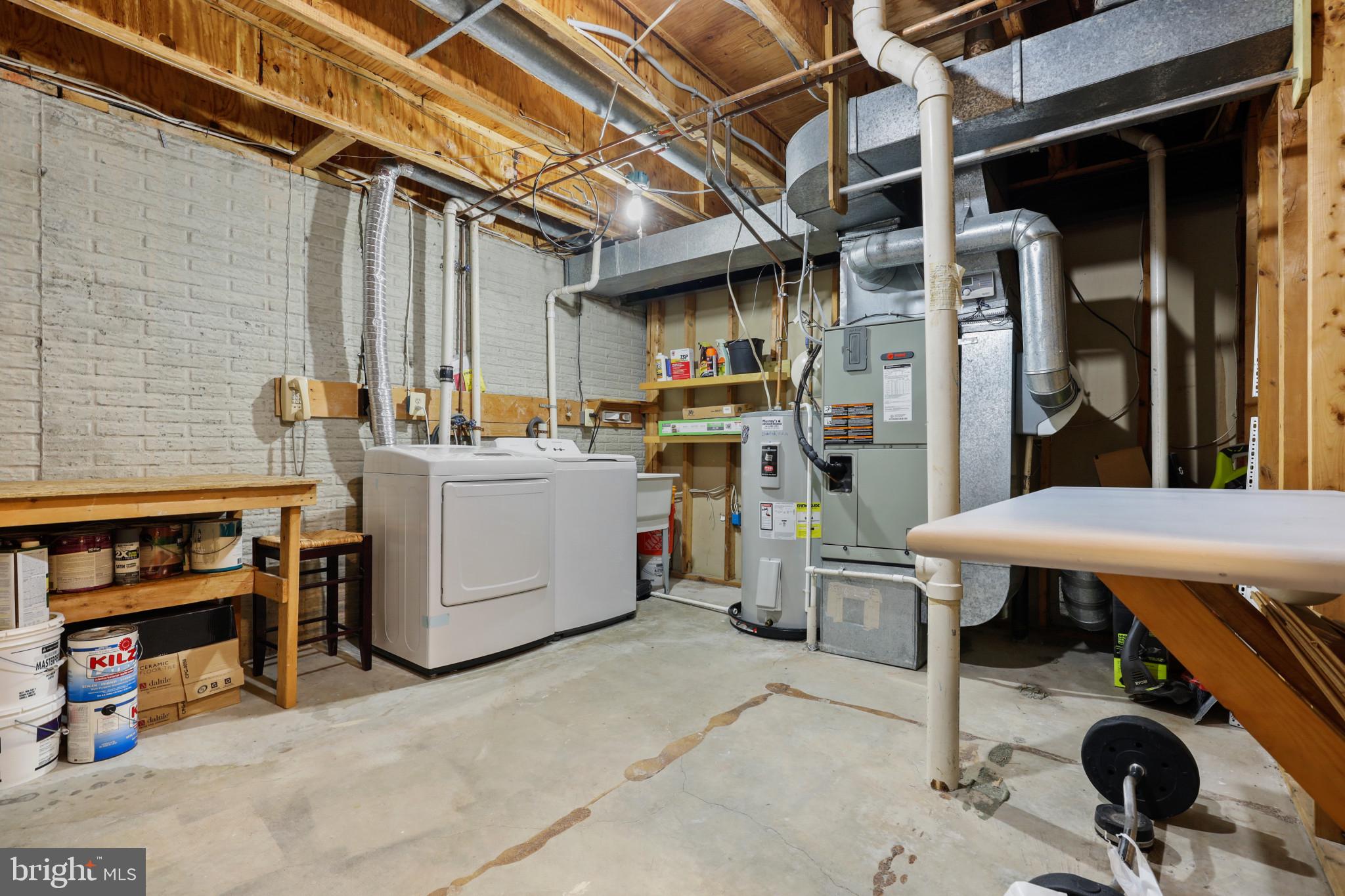 EVERGREEN AT PUTTY HILL - Residential