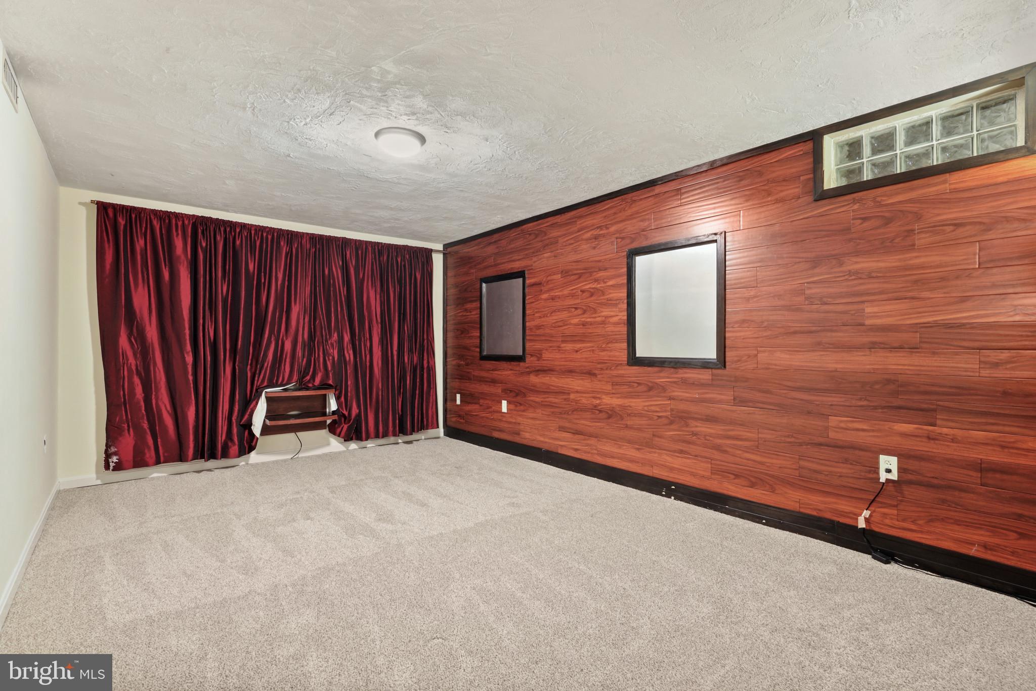 EVERGREEN AT PUTTY HILL - Residential