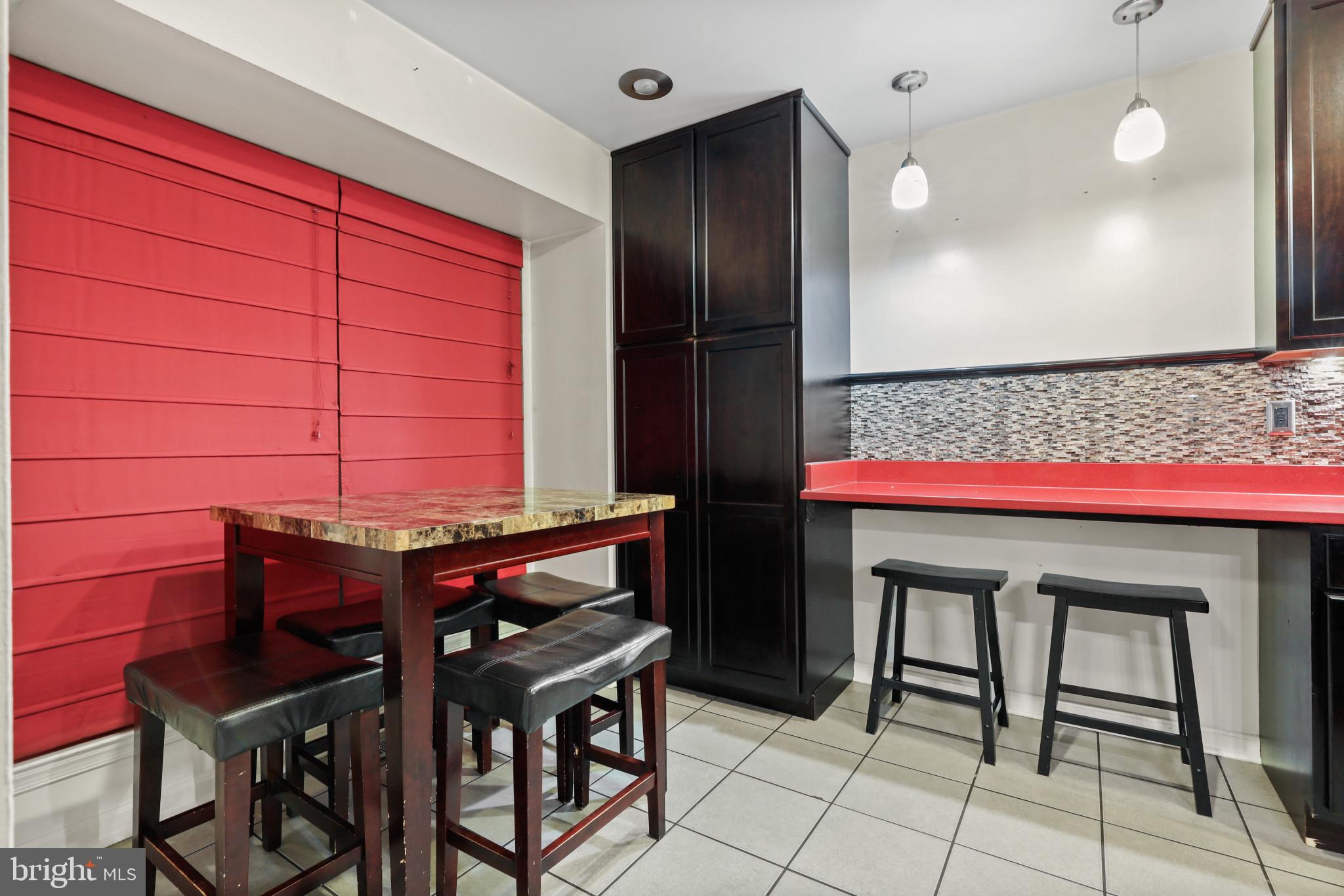 EVERGREEN AT PUTTY HILL - Residential