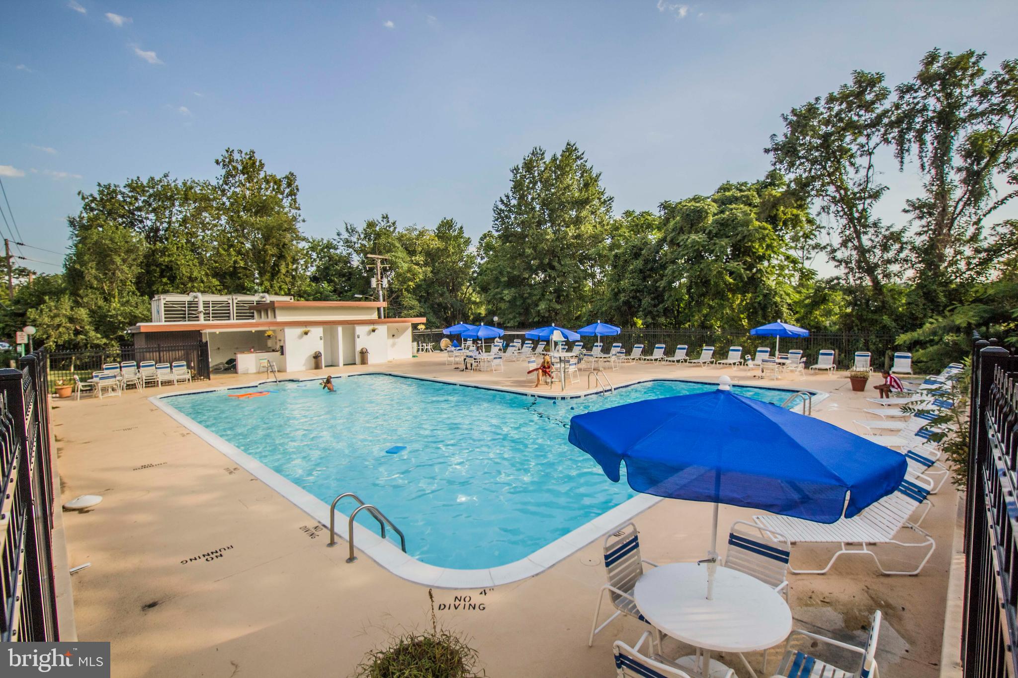 FORTY SIX HUNDRED - Commercial Sale