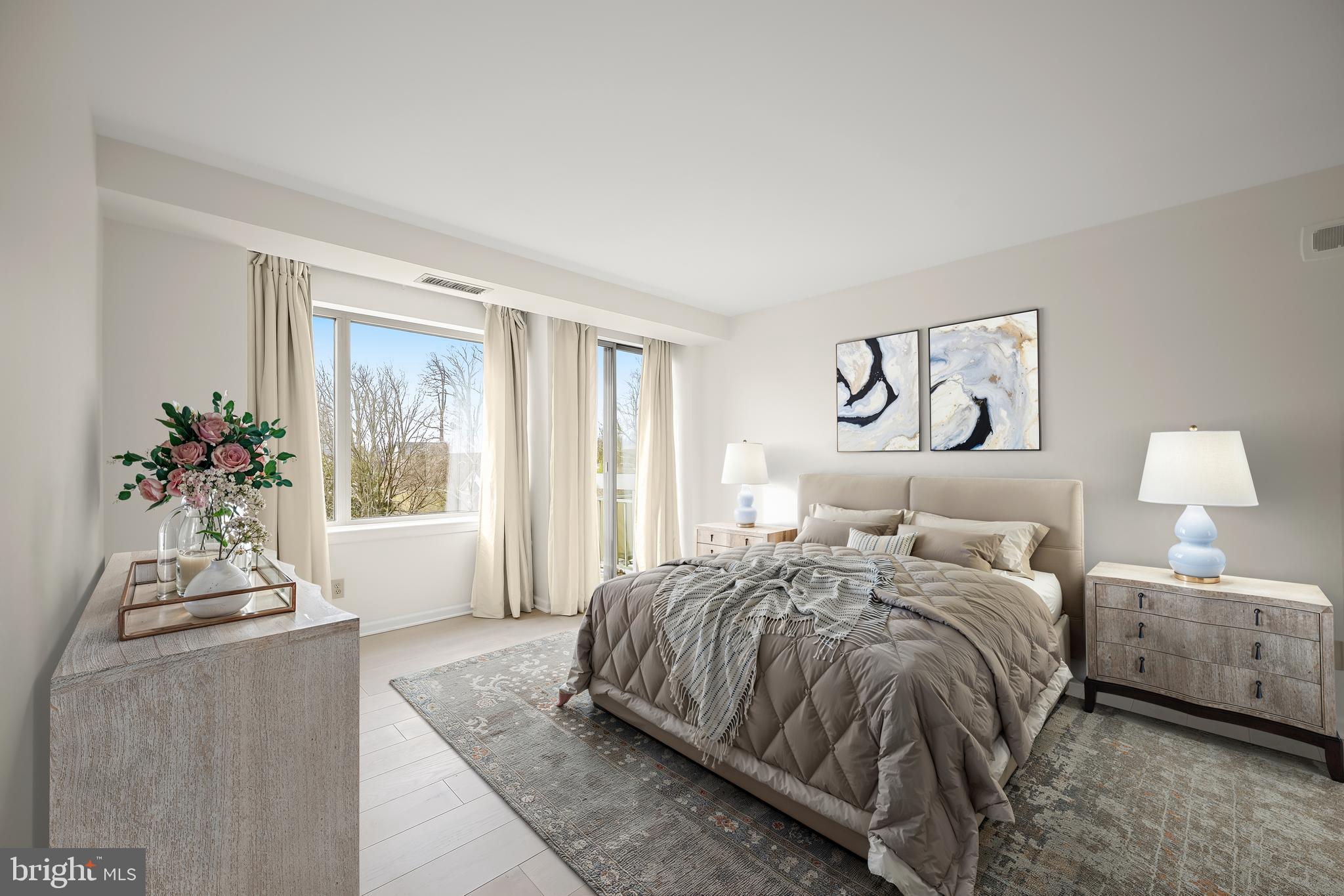 WHITLEY PARK CONDOMINIUM - Residential