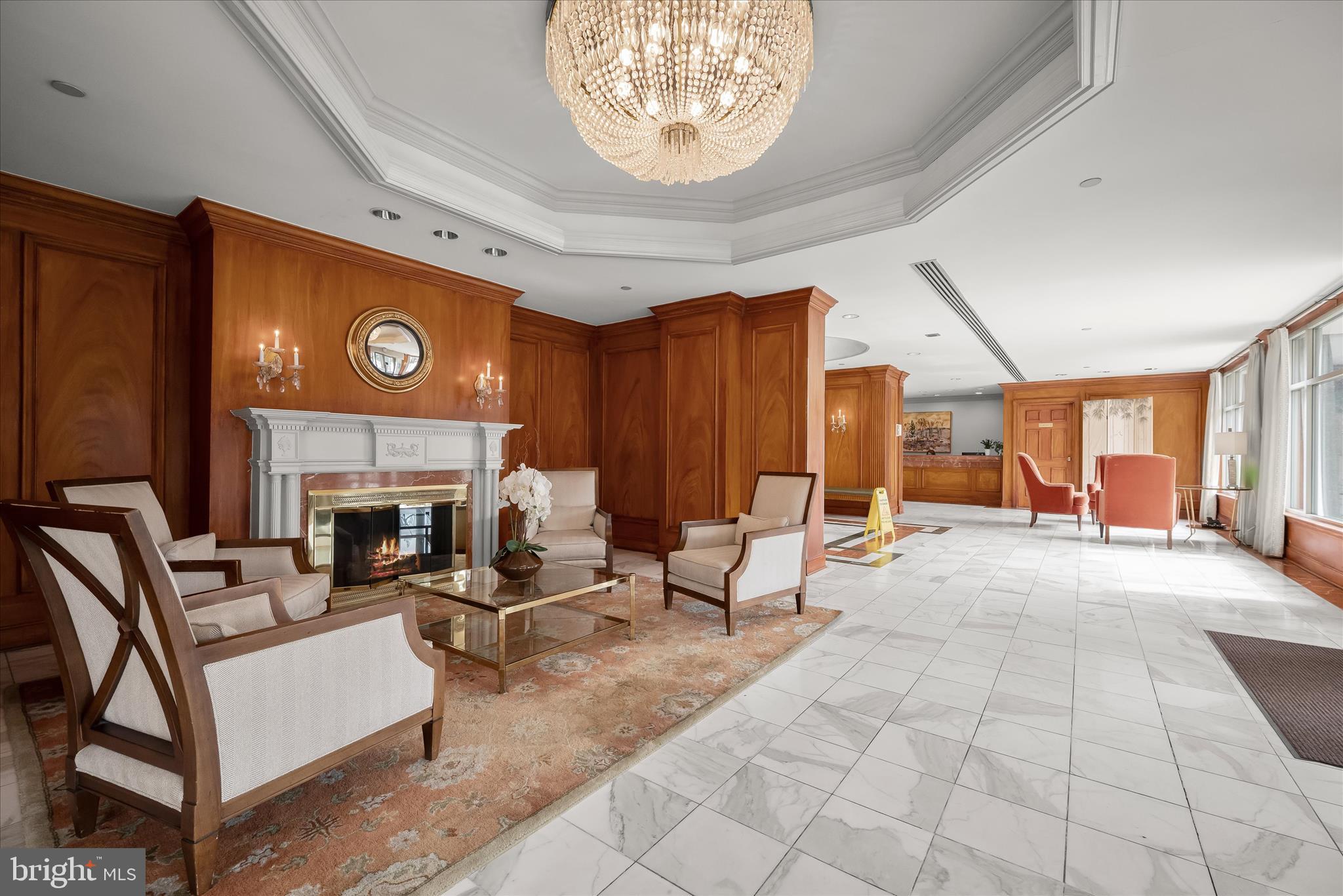 WHITLEY PARK CONDOMINIUM - Residential