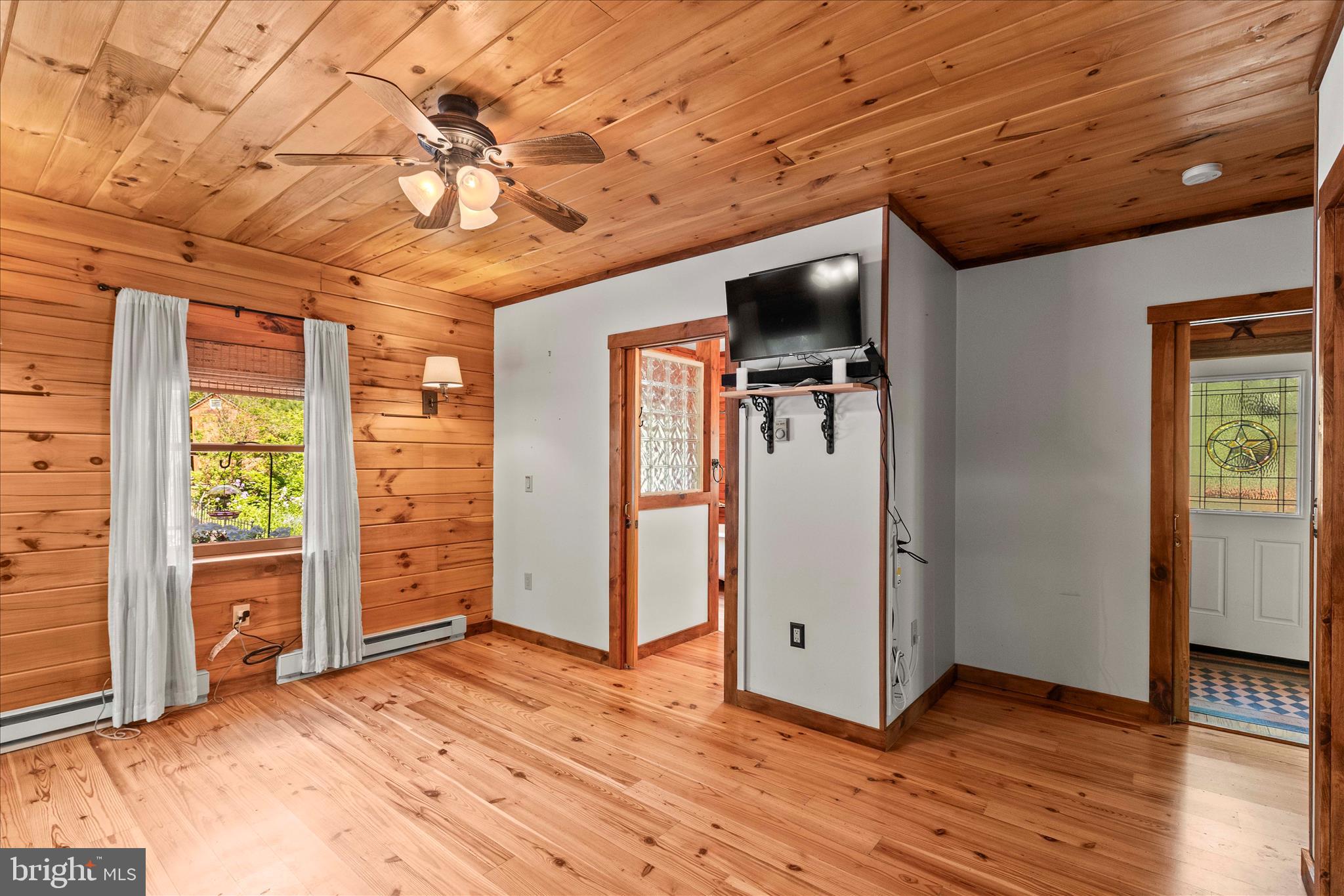 MENALLEN TOWNSHIP - Residential