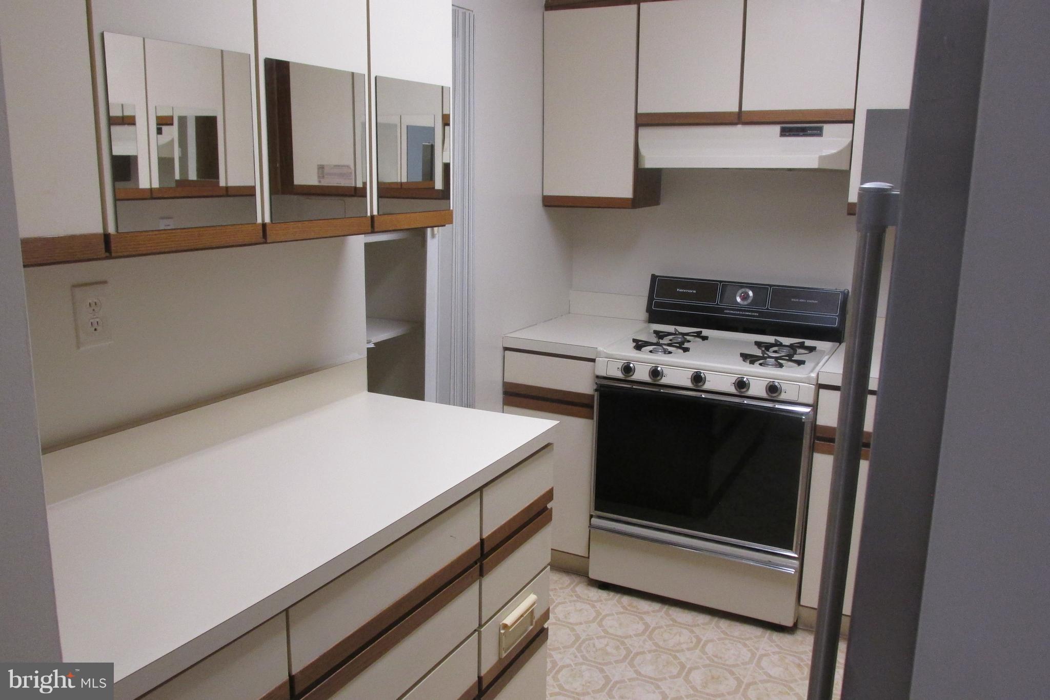 THE CARLTON - Residential