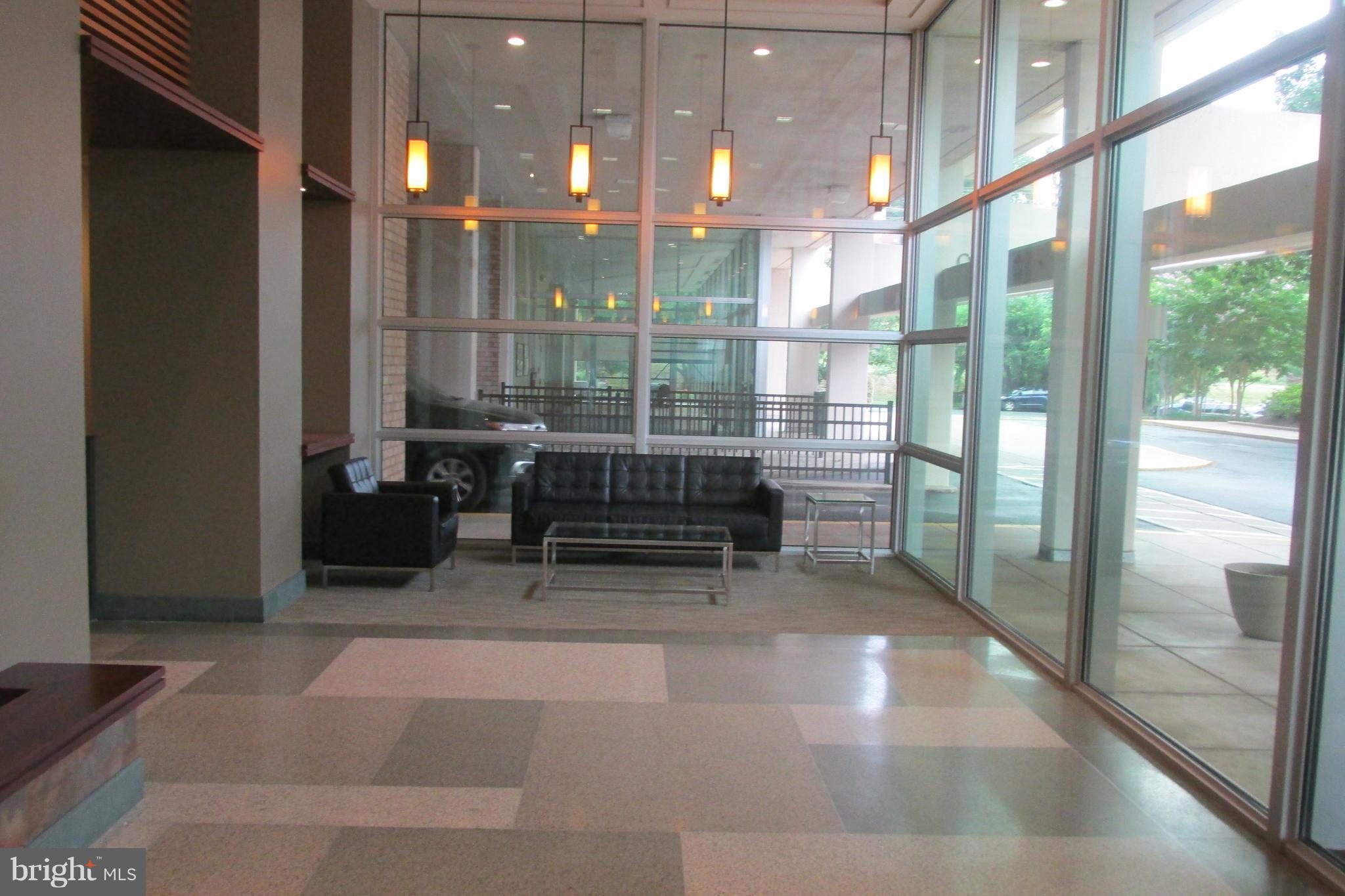 THE CARLTON - Residential