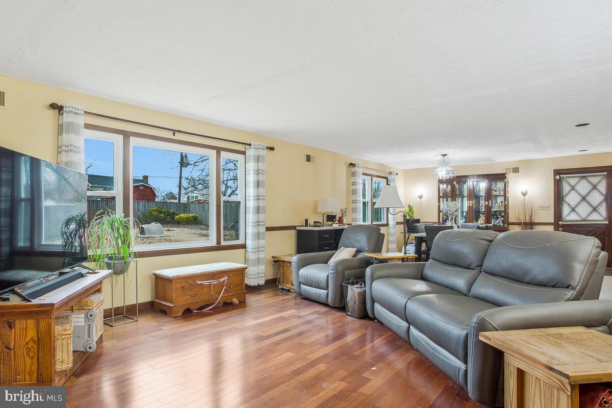 MEADOWBROOK AT BELAIR - Residential