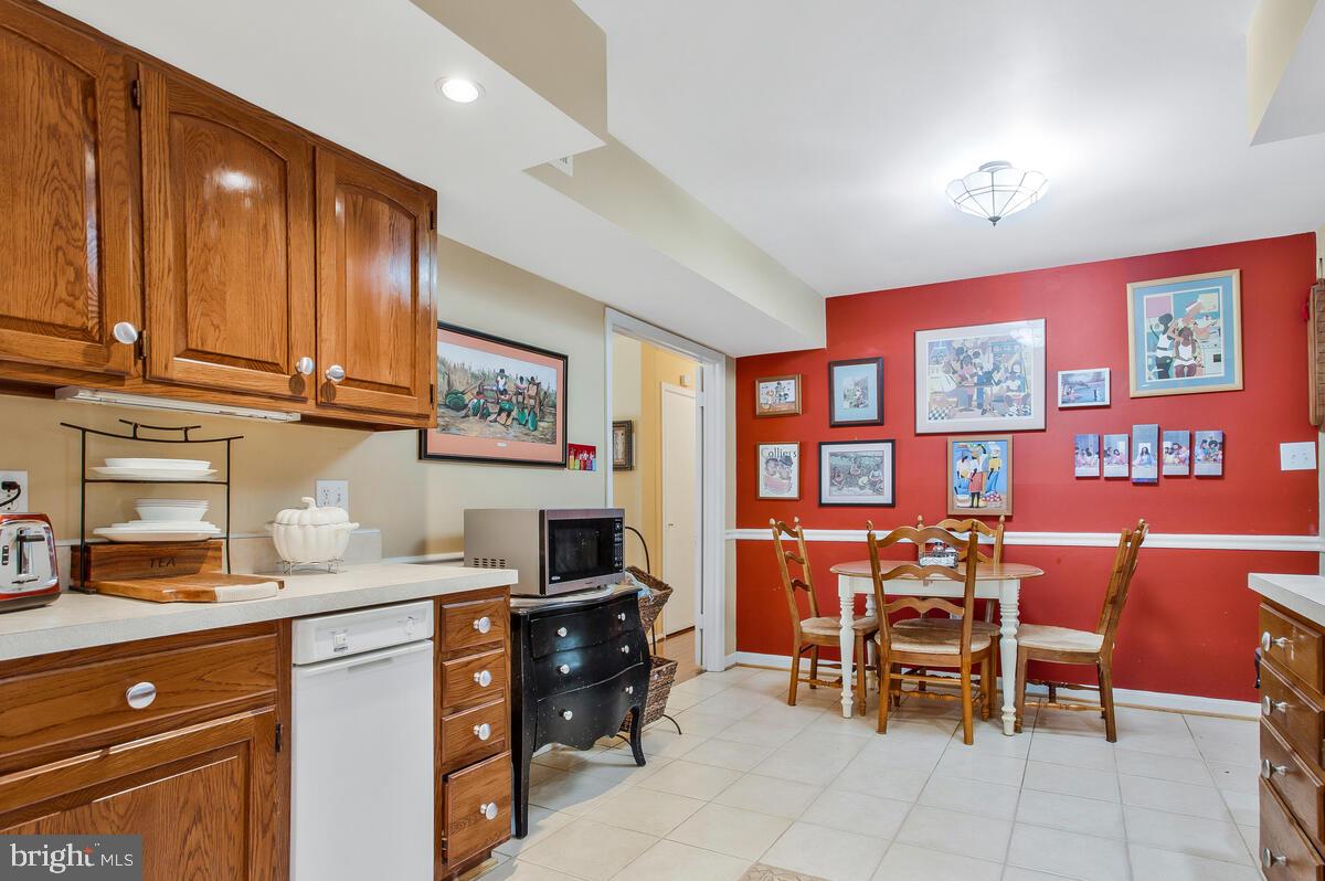 MEADOWBROOK AT BELAIR - Residential