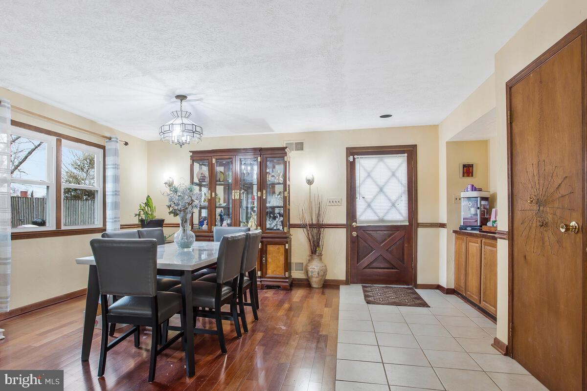 MEADOWBROOK AT BELAIR - Residential