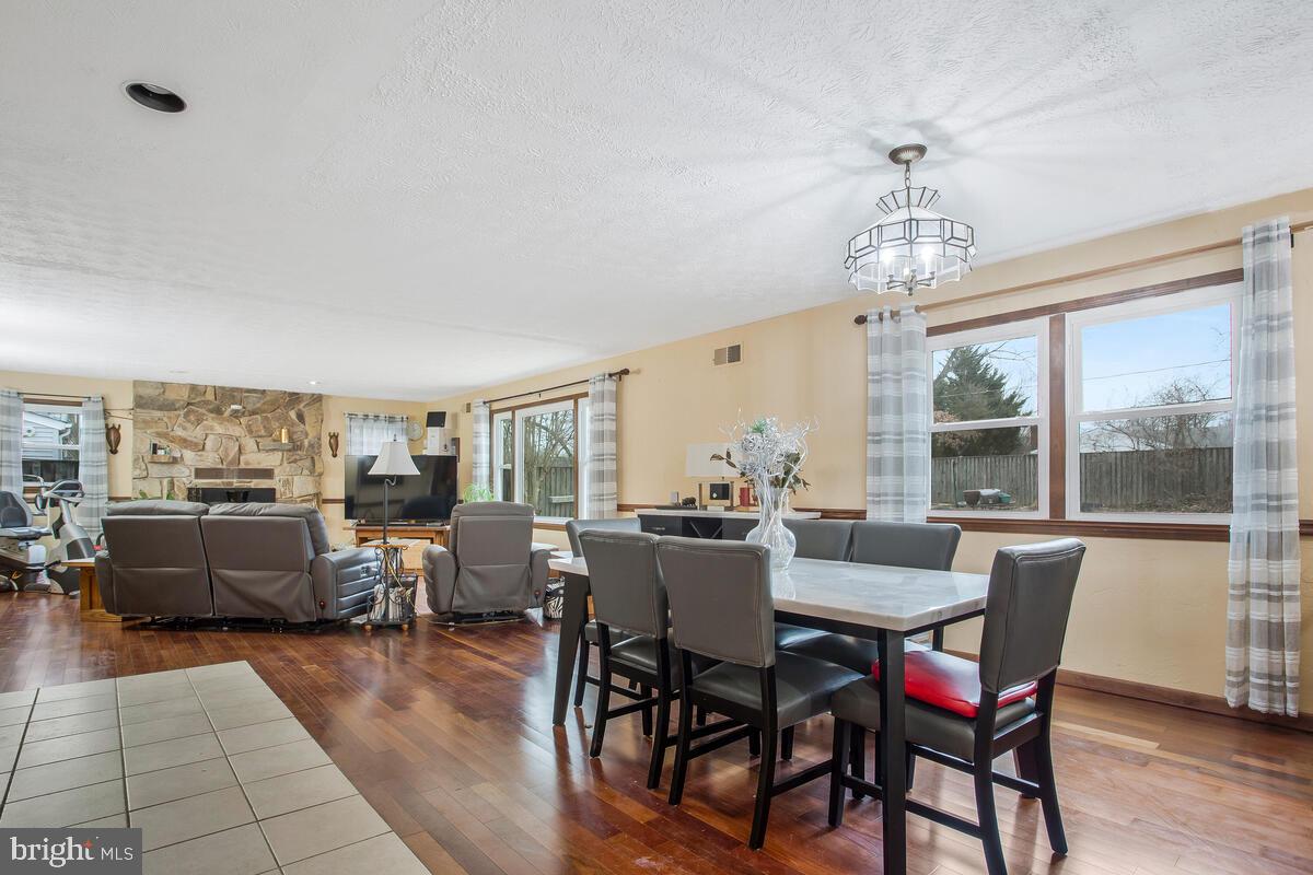 MEADOWBROOK AT BELAIR - Residential