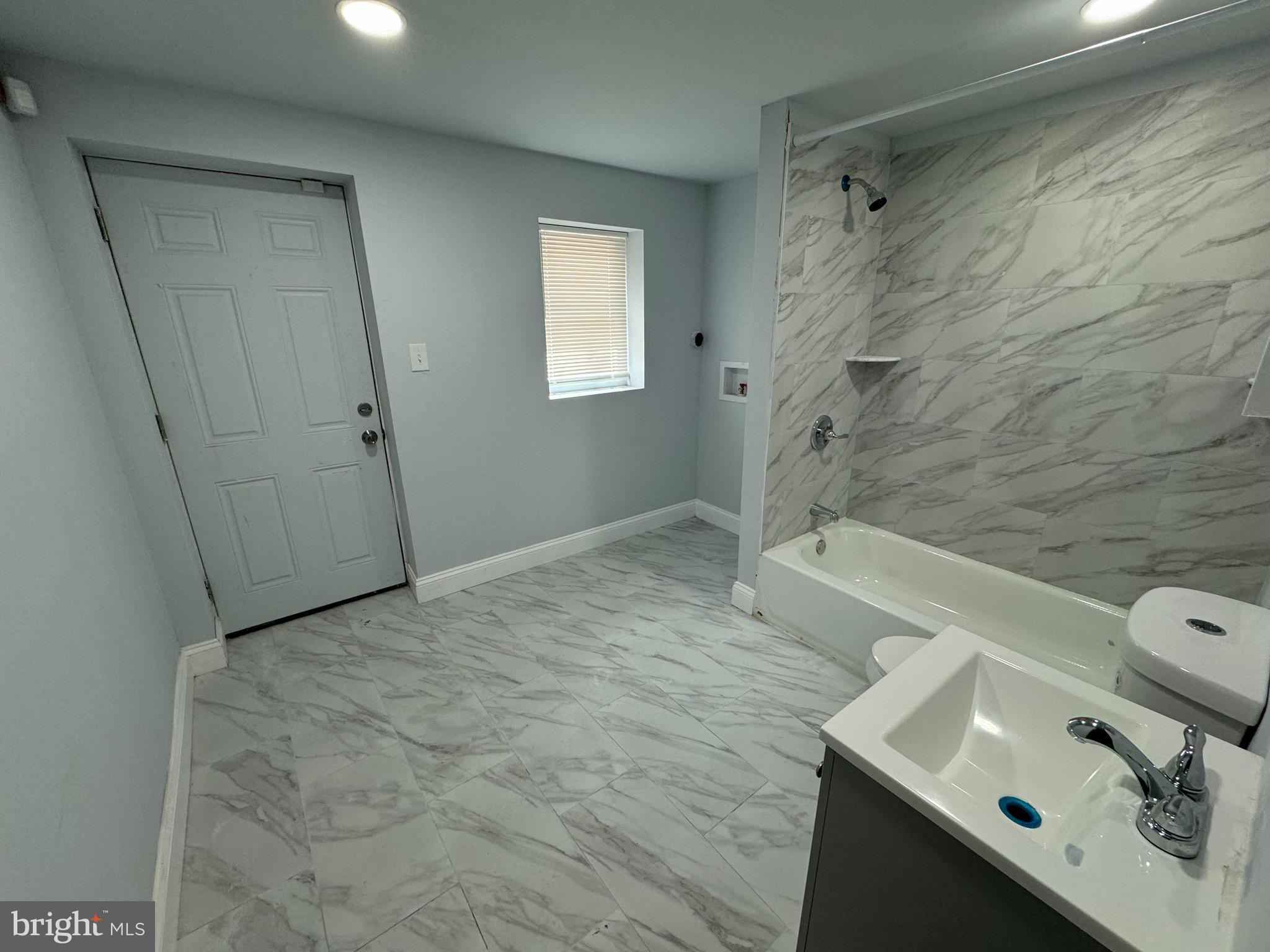 GERMANTOWN - Residential Income