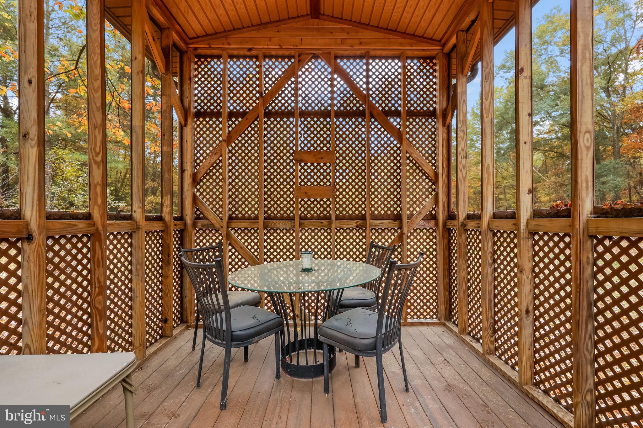 8323 ARLENE ACRES DRIVE