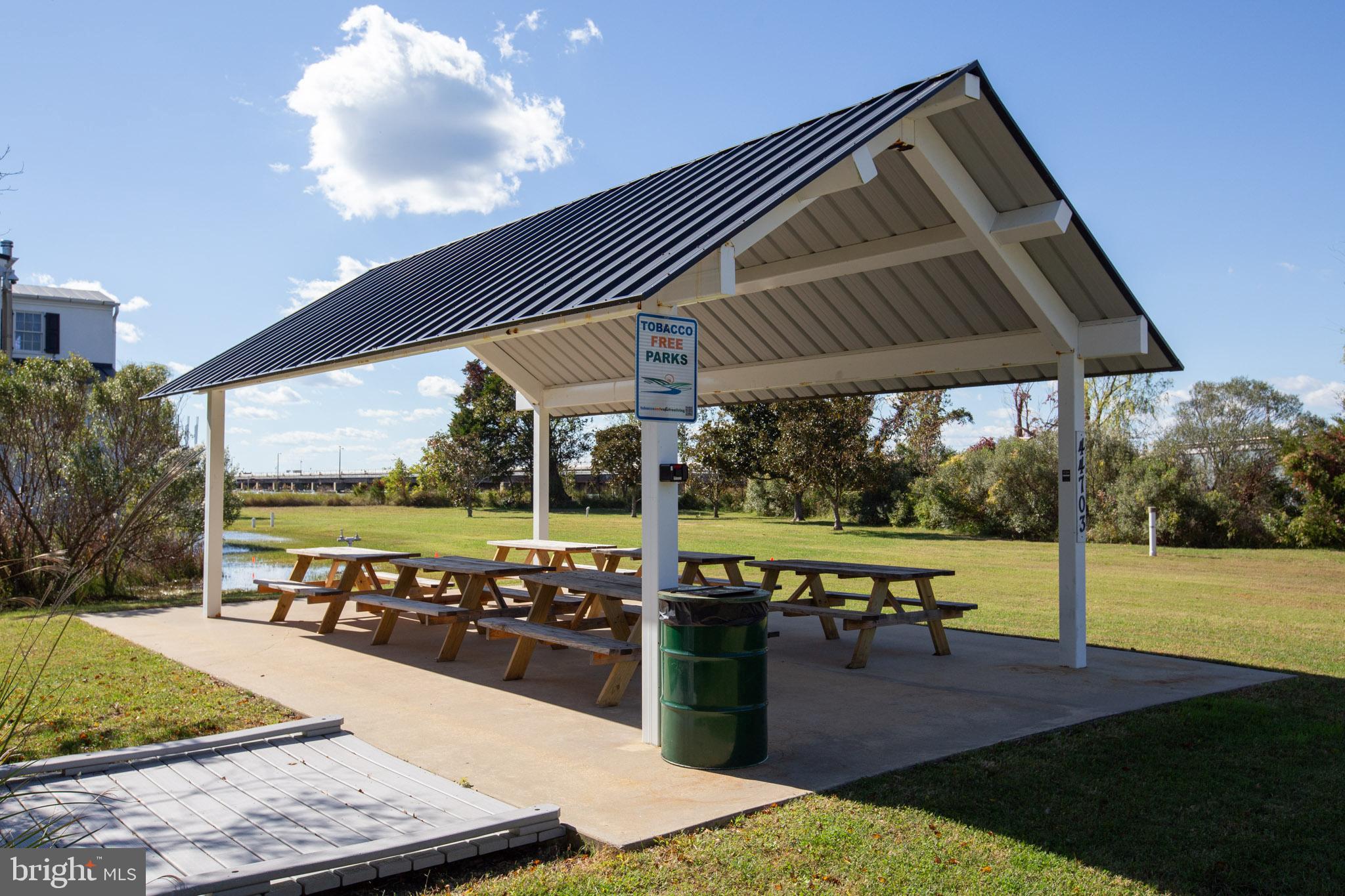 ST GEORGE BEACH - Residential