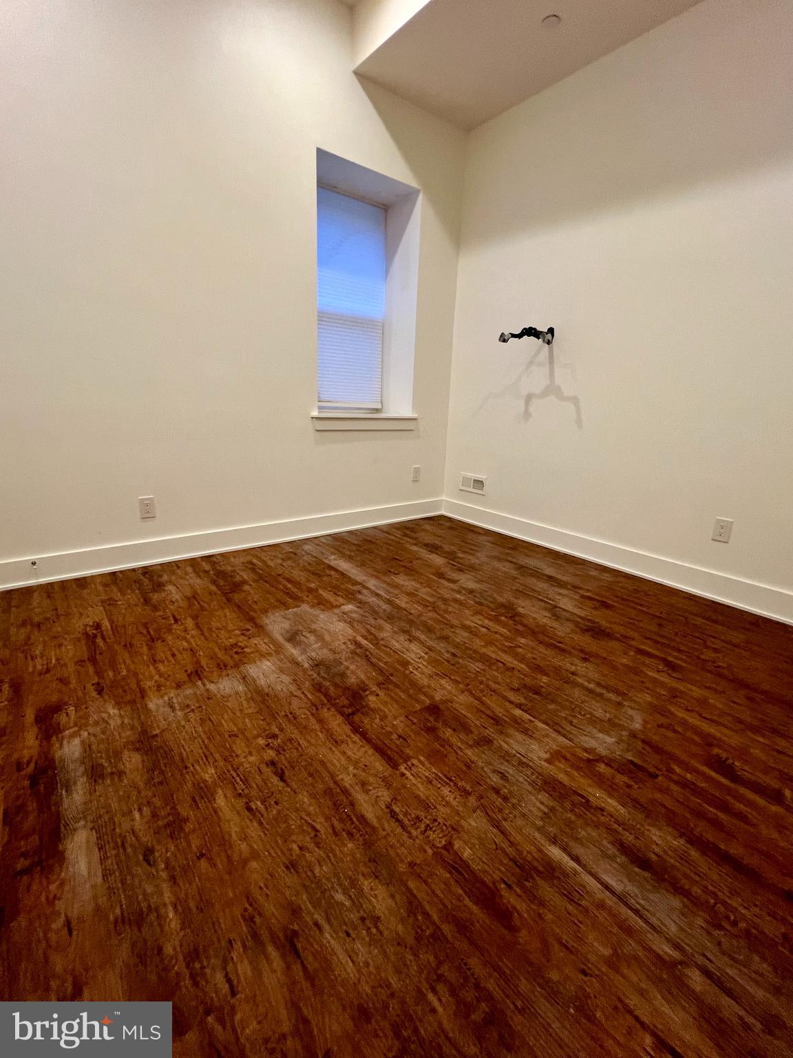 EAST KENSINGTON - Residential Lease