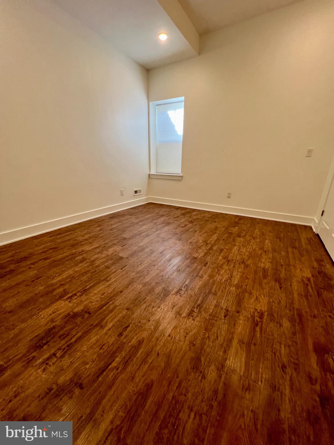 EAST KENSINGTON - Residential Lease