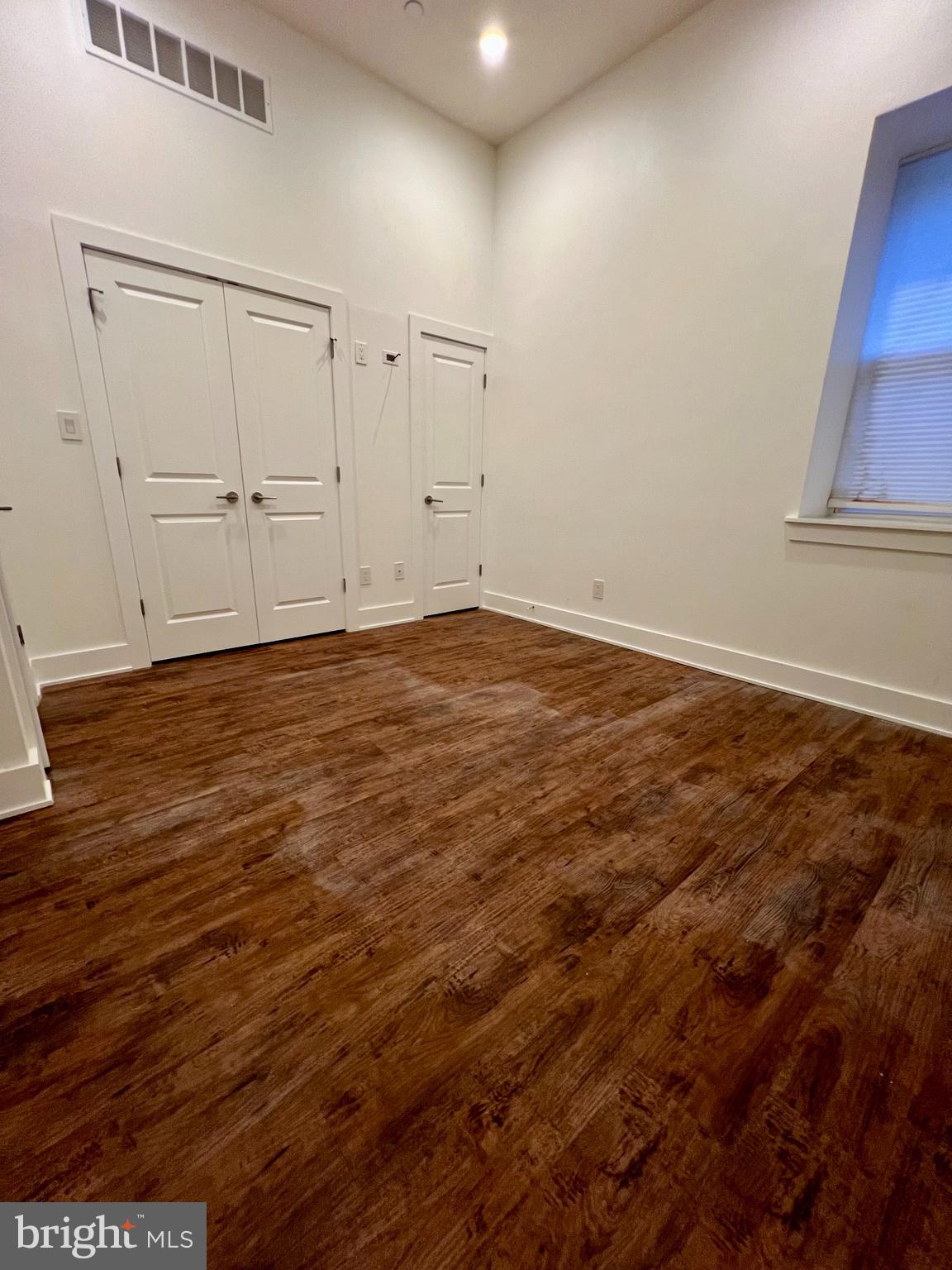 EAST KENSINGTON - Residential Lease