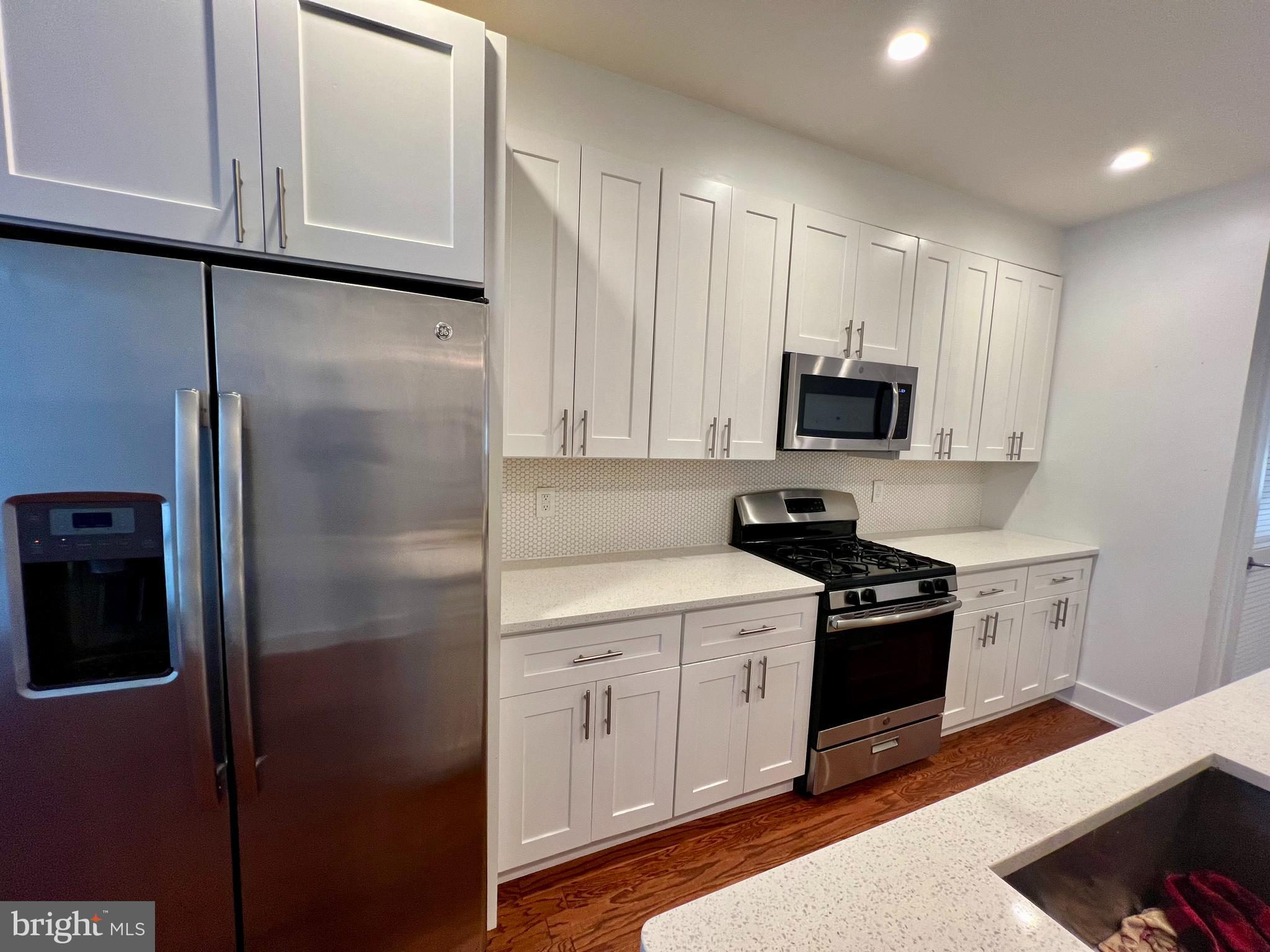 EAST KENSINGTON - Residential Lease