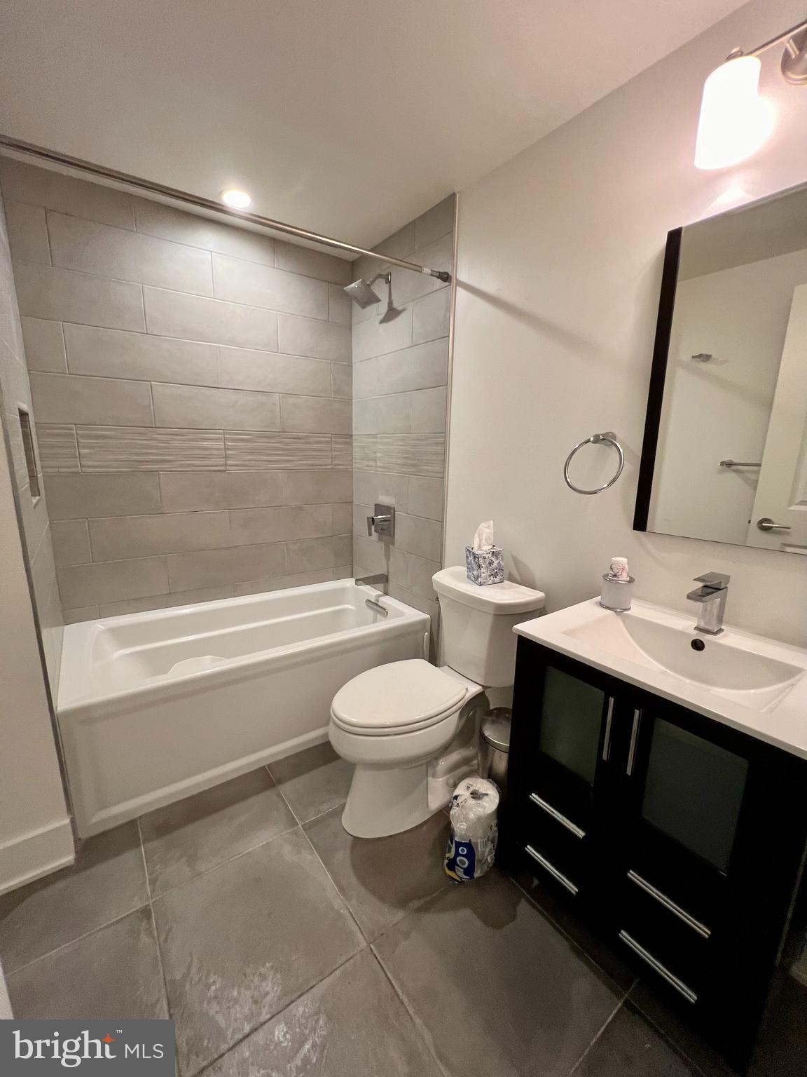 EAST KENSINGTON - Residential Lease