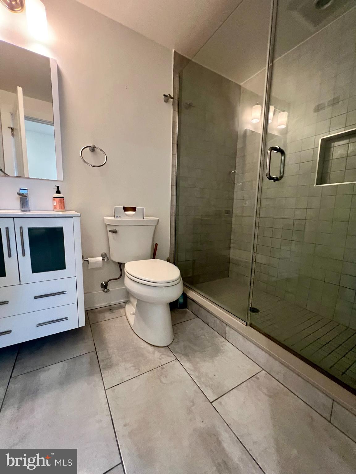 EAST KENSINGTON - Residential Lease