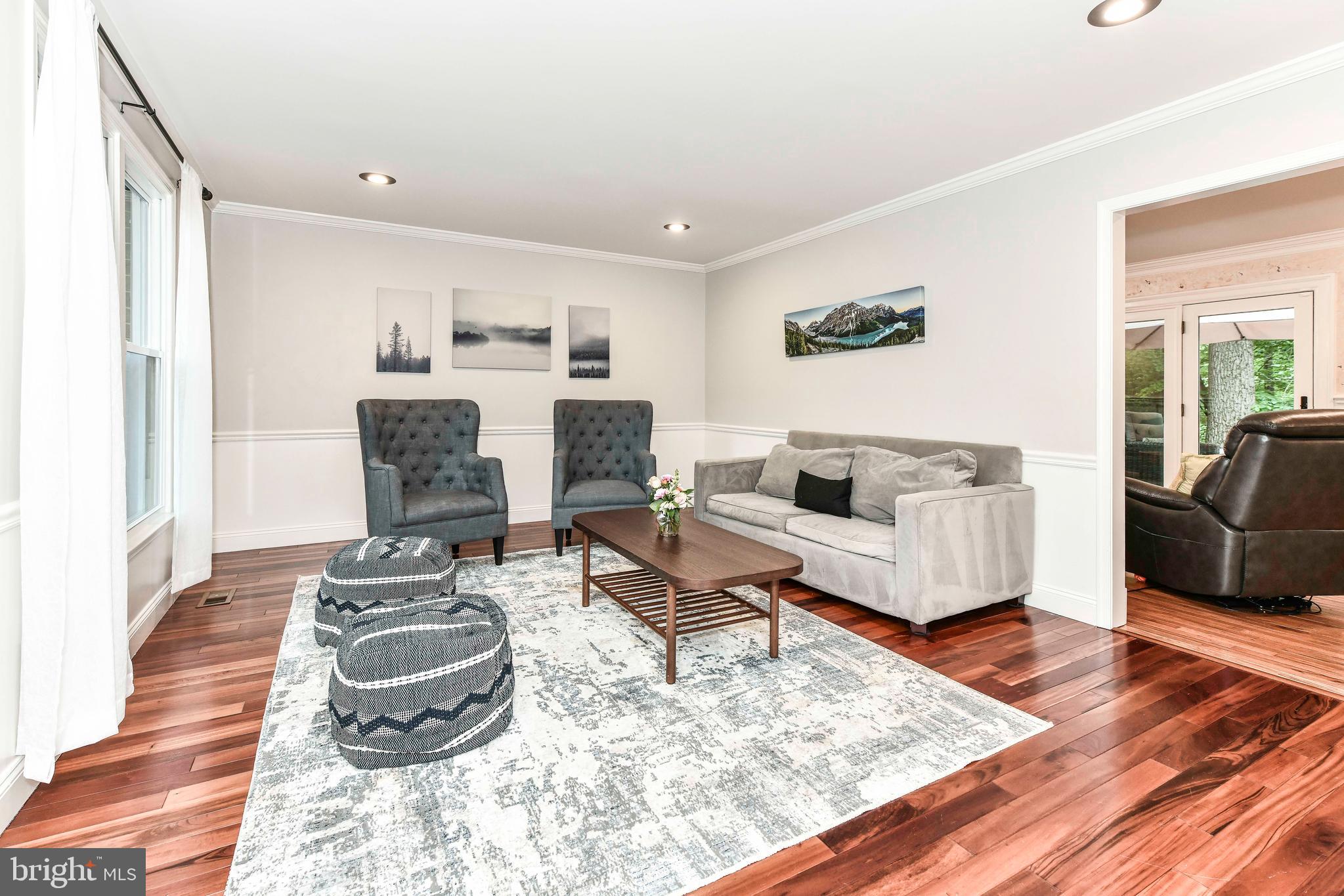 KINGS PARK WEST - Residential Lease