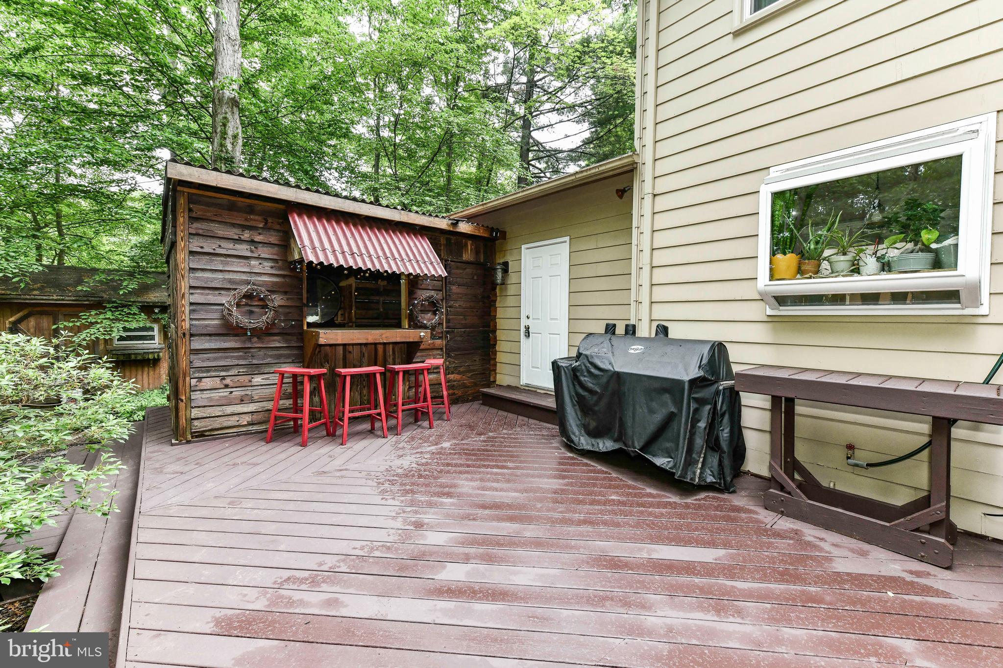 KINGS PARK WEST - Residential Lease