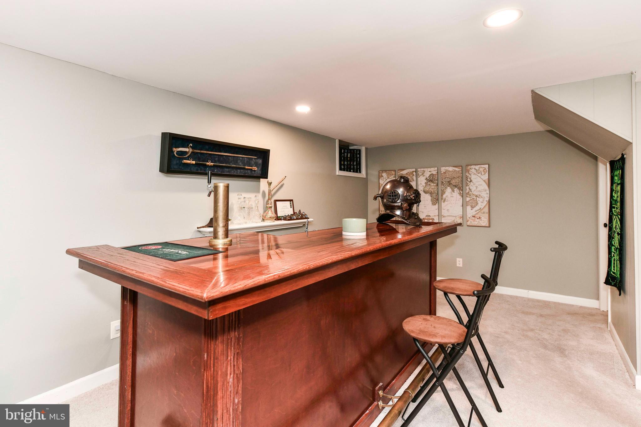 KINGS PARK WEST - Residential Lease