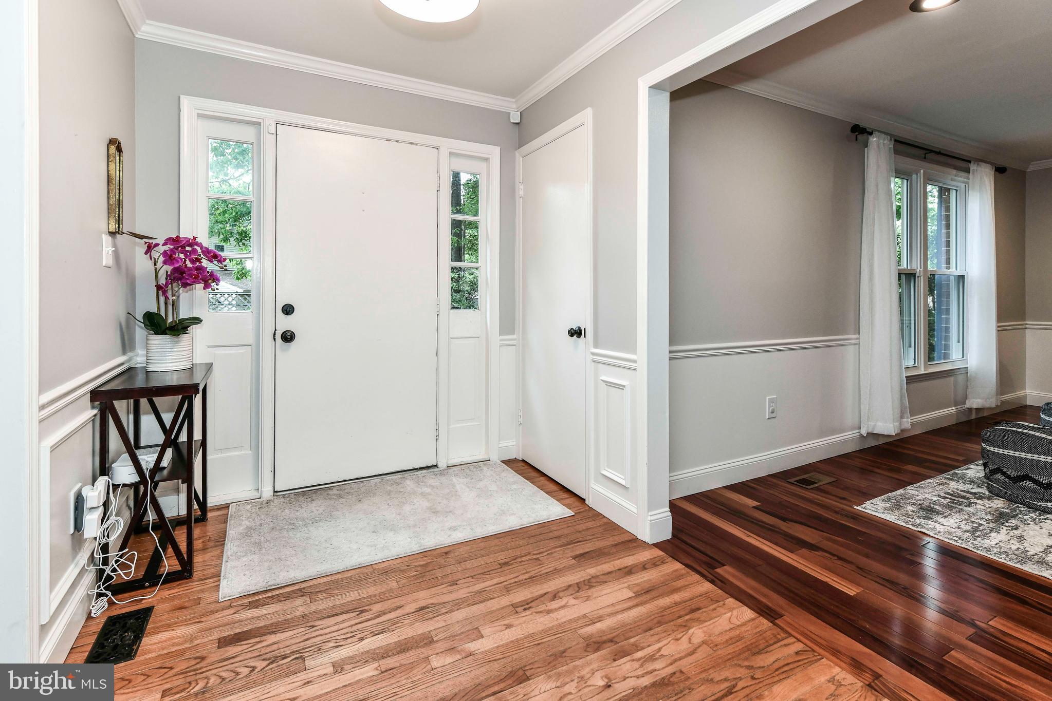 KINGS PARK WEST - Residential Lease