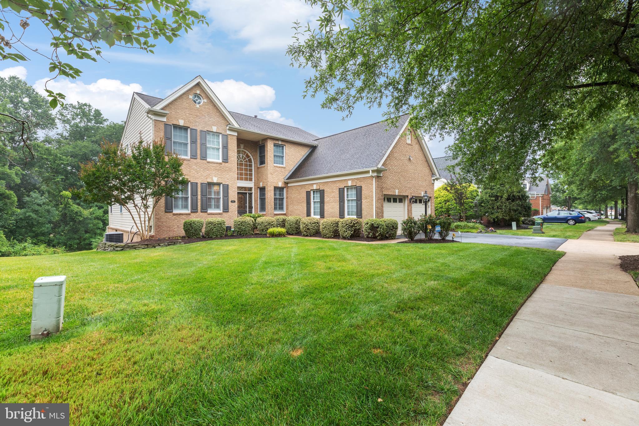 15292 GOLF VIEW DRIVE