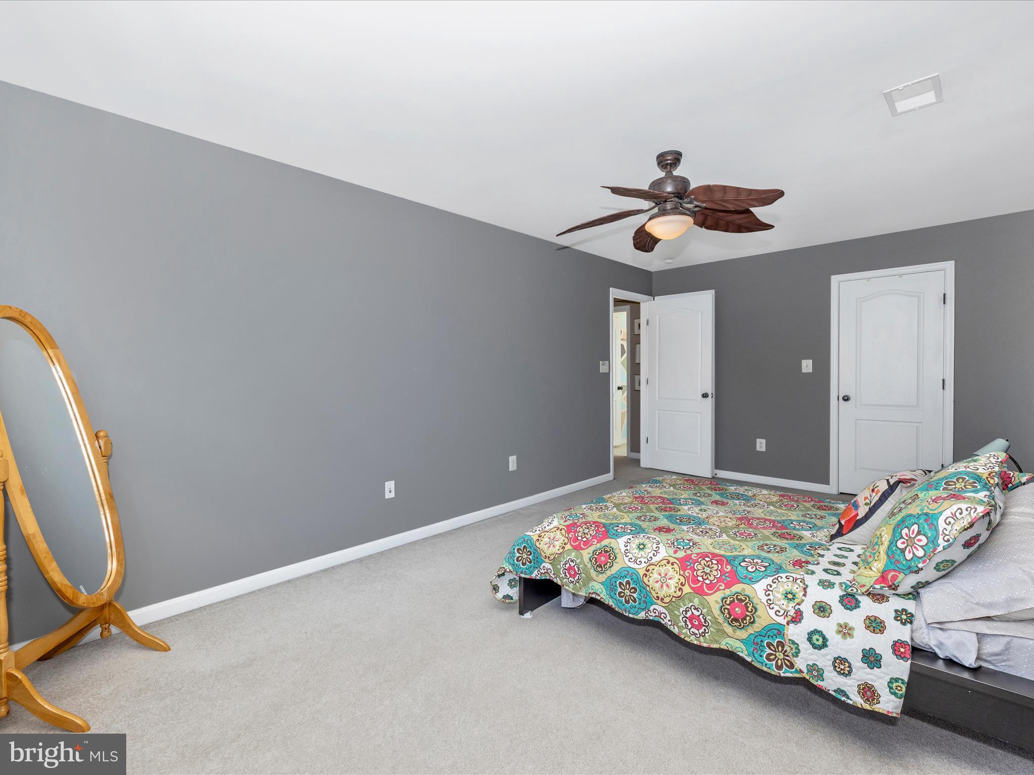 GALYN MANOR - Residential