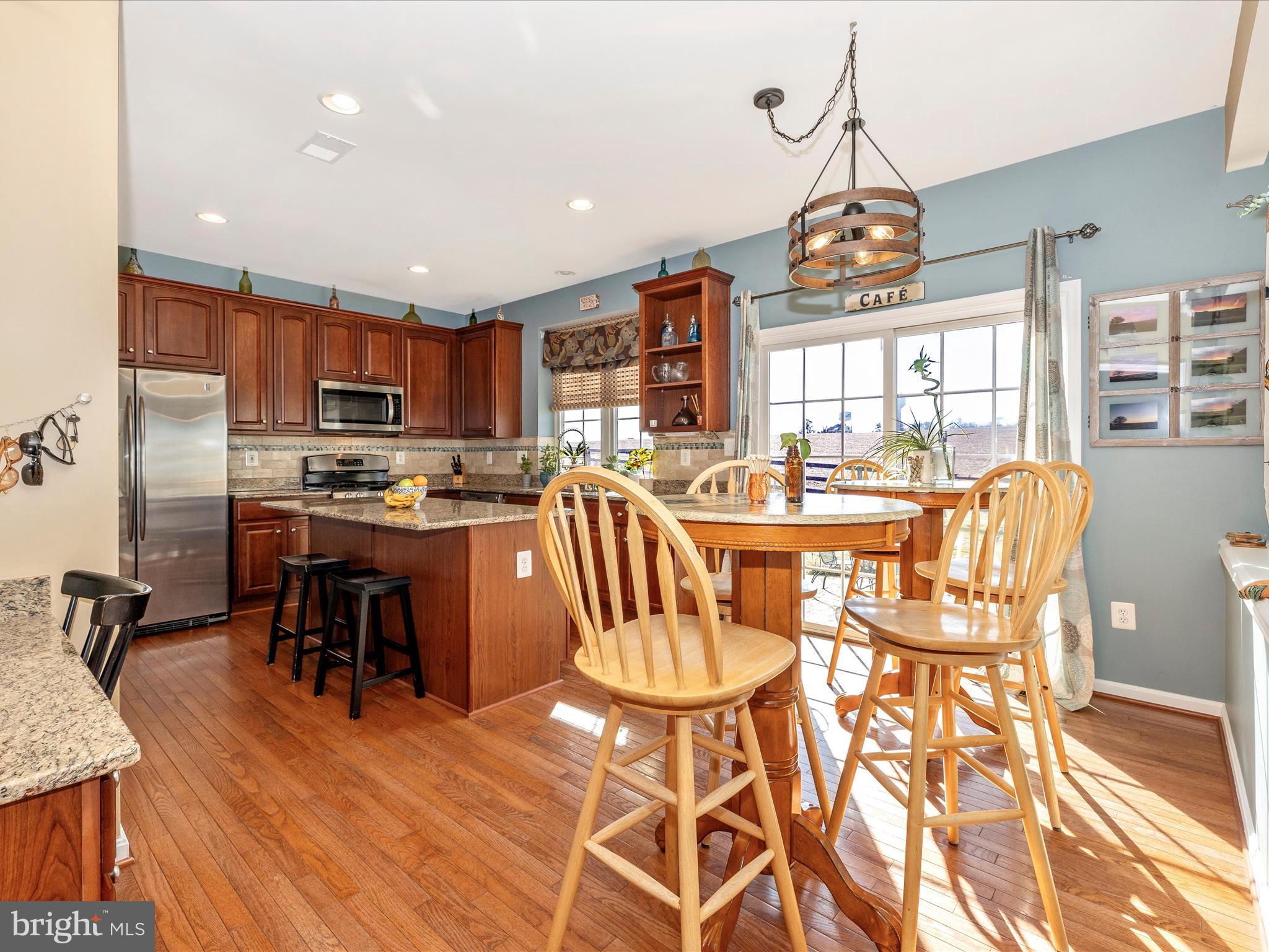 GALYN MANOR - Residential