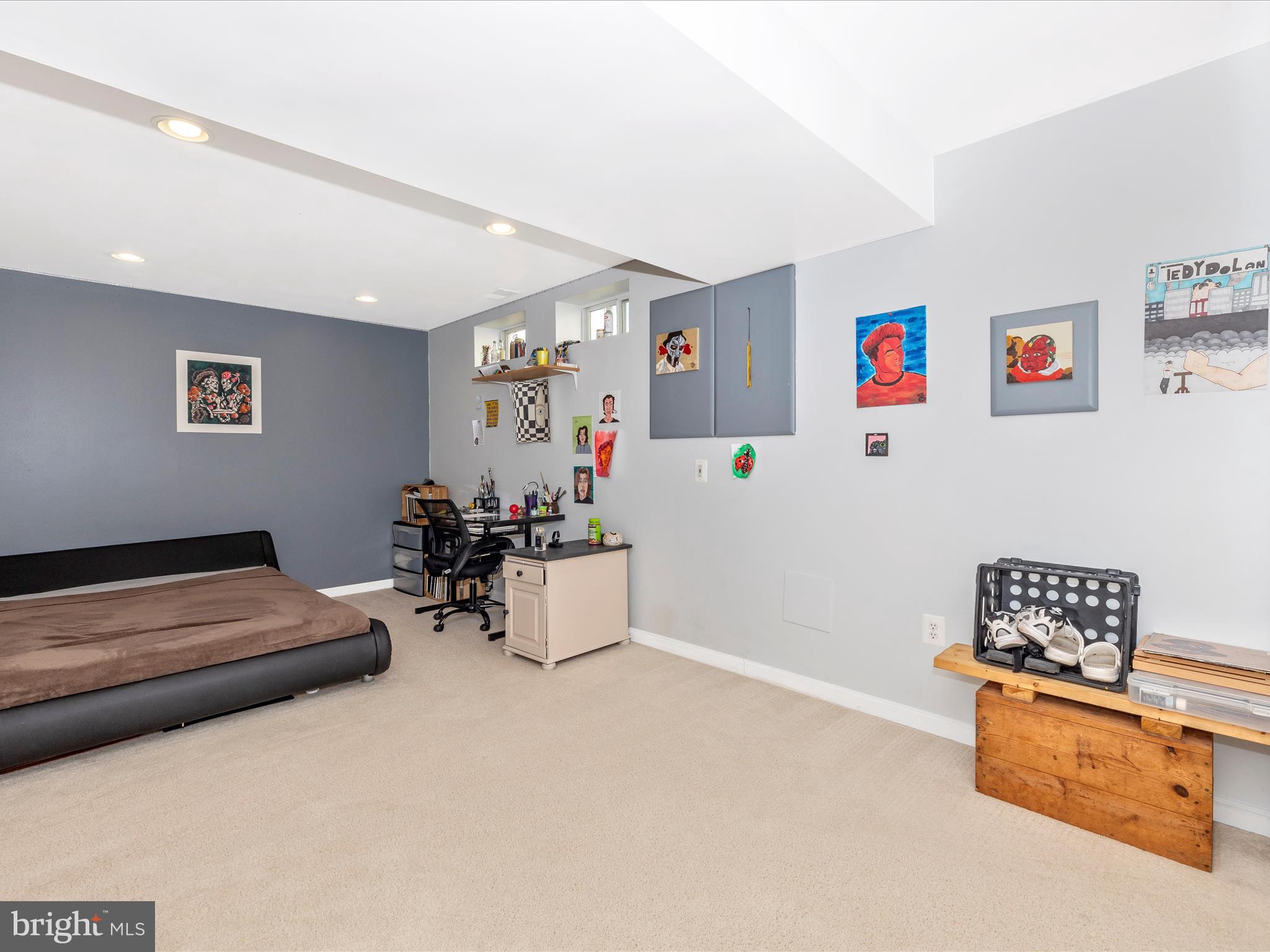 GALYN MANOR - Residential