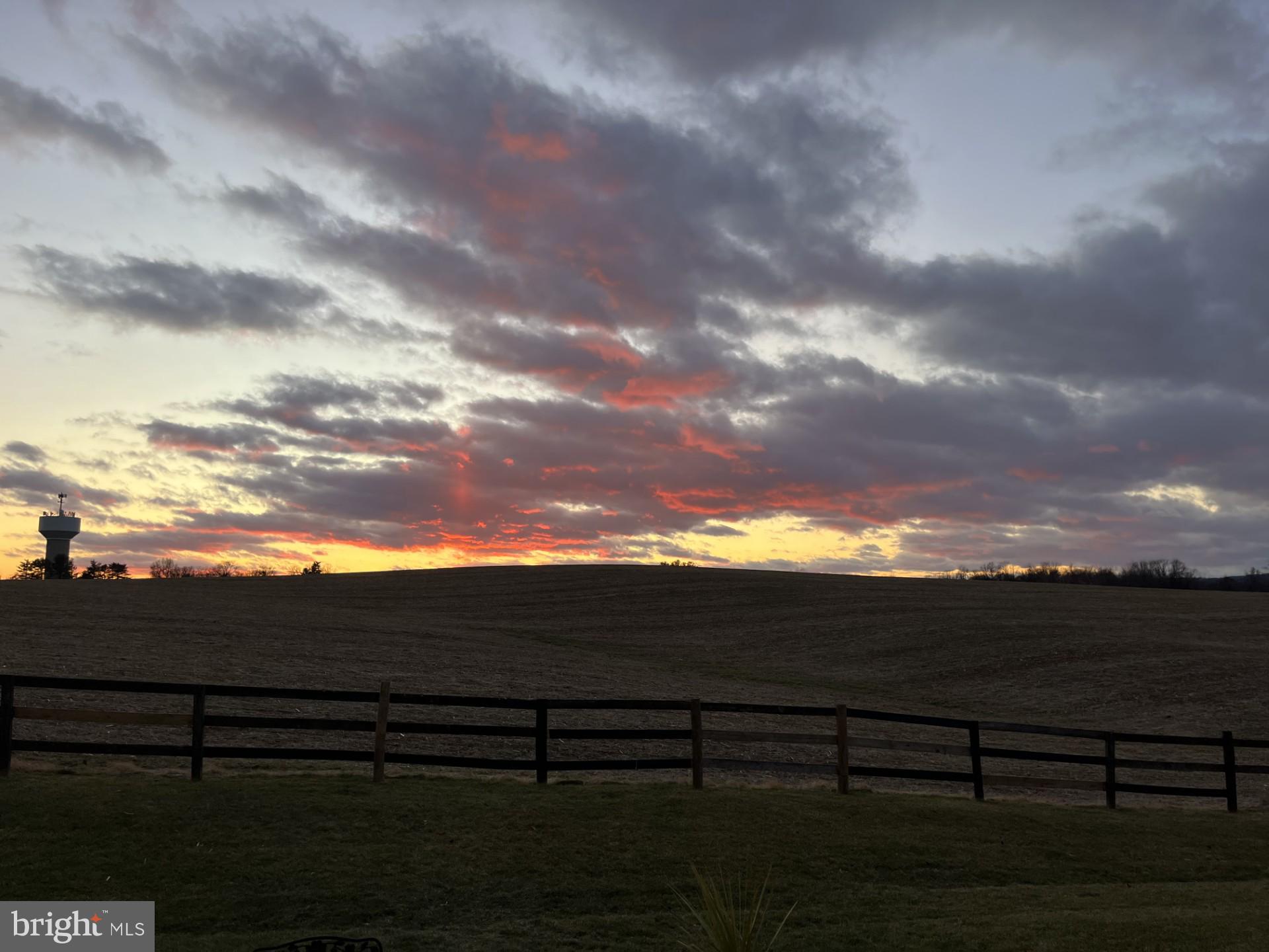 GALYN MANOR - Residential