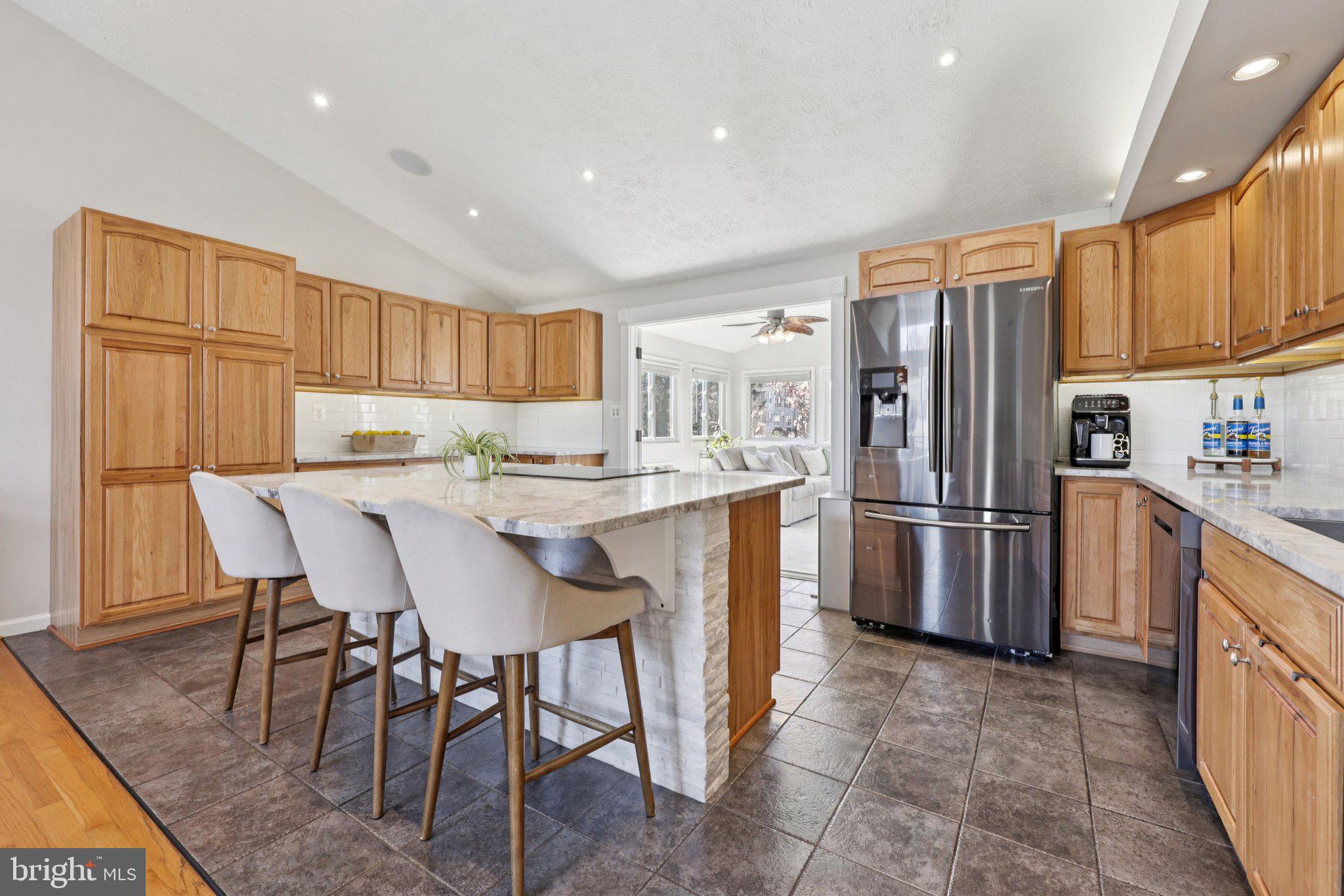 DOMINION VIEW - Residential