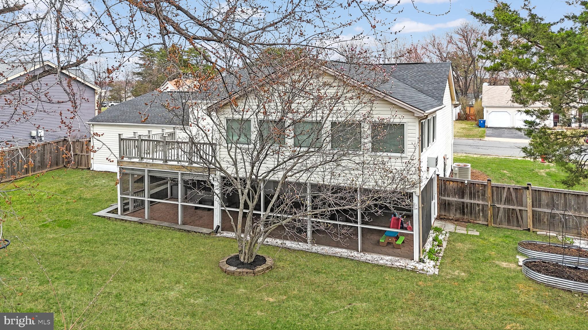 DOMINION VIEW - Residential