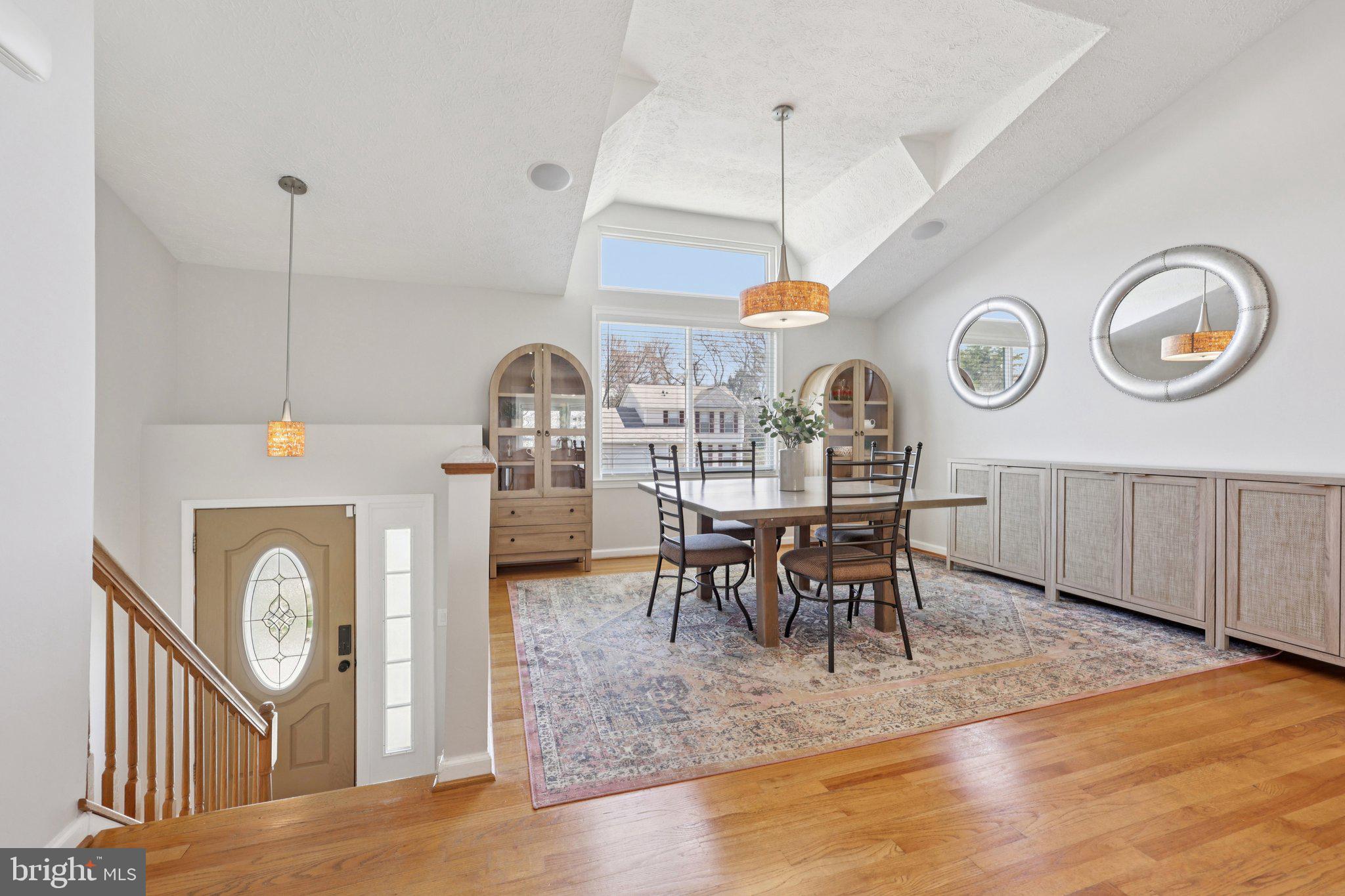 DOMINION VIEW - Residential