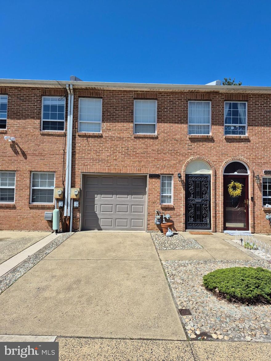 2 story row ranch or bi-level.  Upper level is the main level featuring living room, dining room, kitchen, full bath, master bedroom with walk-in closet.  Lower level or basement level is at ground level featuring entrance foyer, 2nd bedroom, full bath, laundry room, and family room with fireplace.  French doors from family room lead out to fenced-in backyard.  Also on this level is the one car garage with garage door opener.   This house is being sold by the original owner.  House is being sold in "as-is" condition.  House is in need of some updating and minor repairs.  But, definitely "priced to sell".