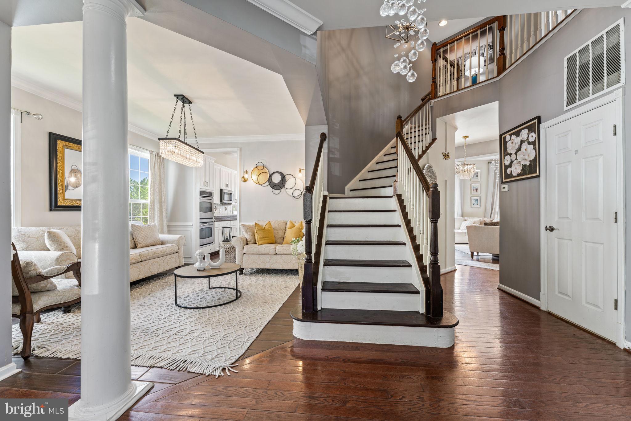 PIEDMONT MEWS - Residential