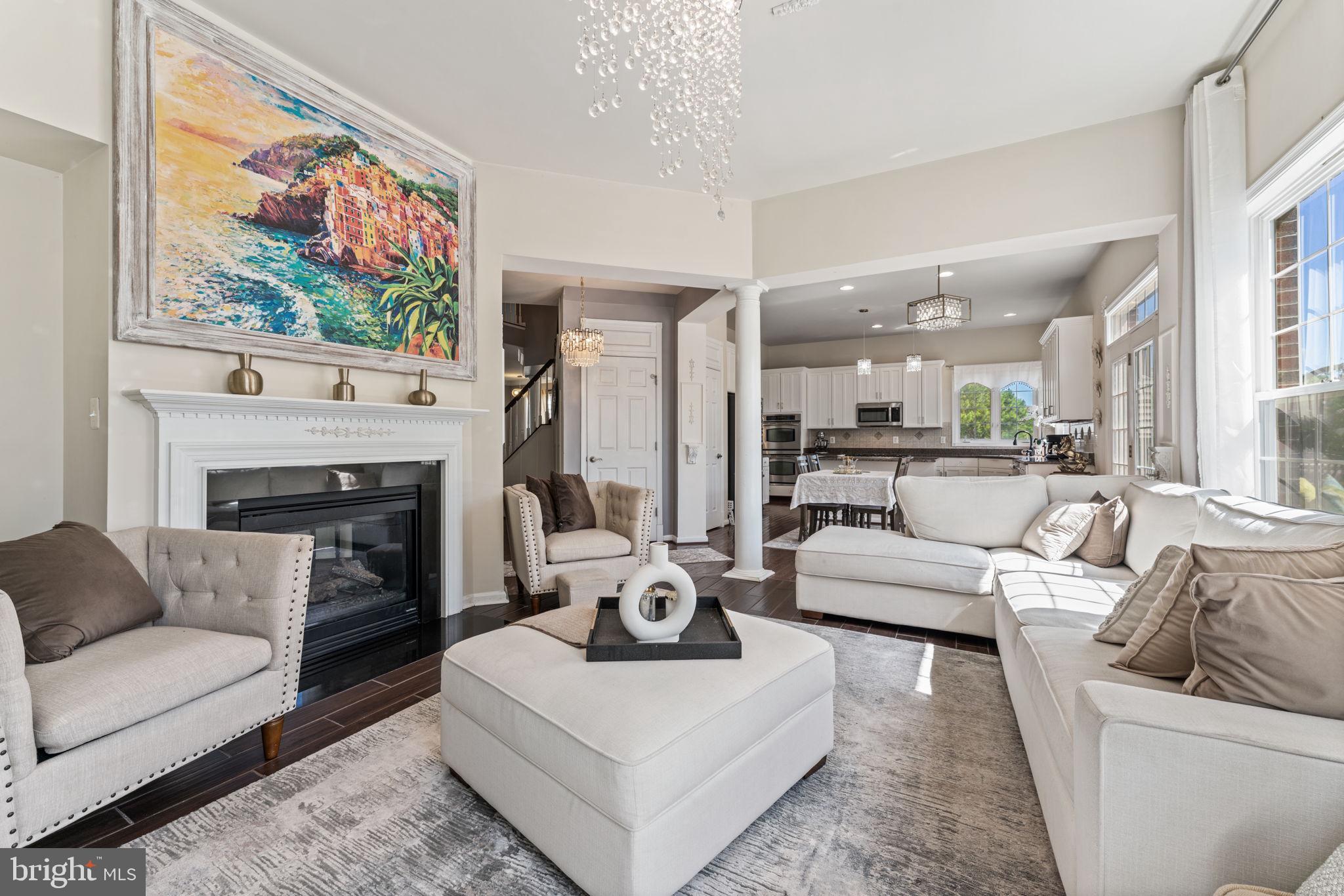 PIEDMONT MEWS - Residential