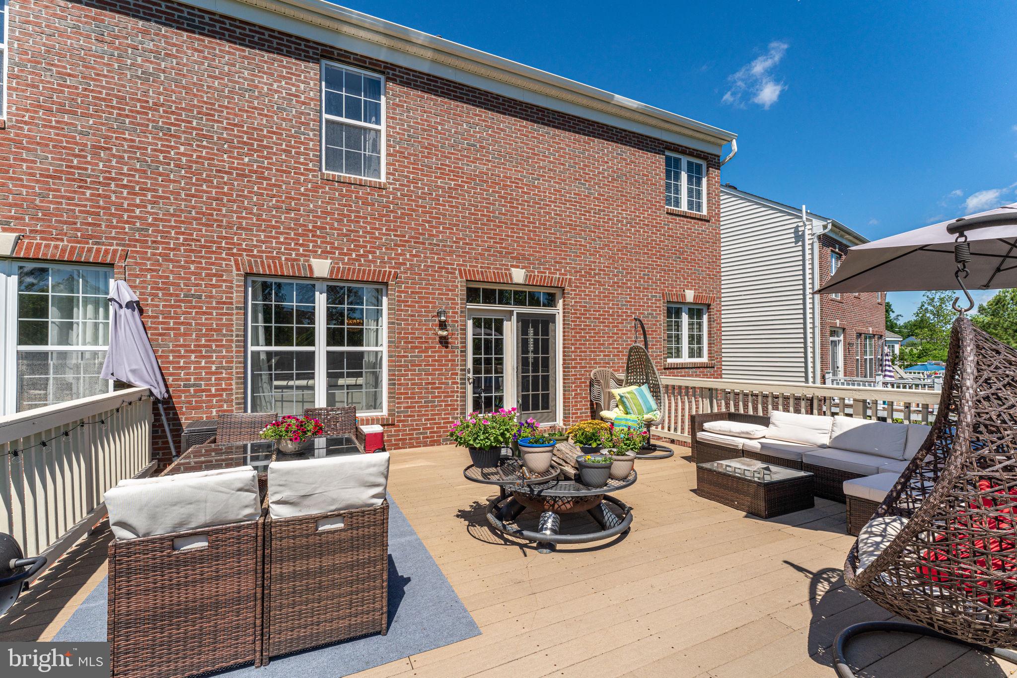 PIEDMONT MEWS - Residential