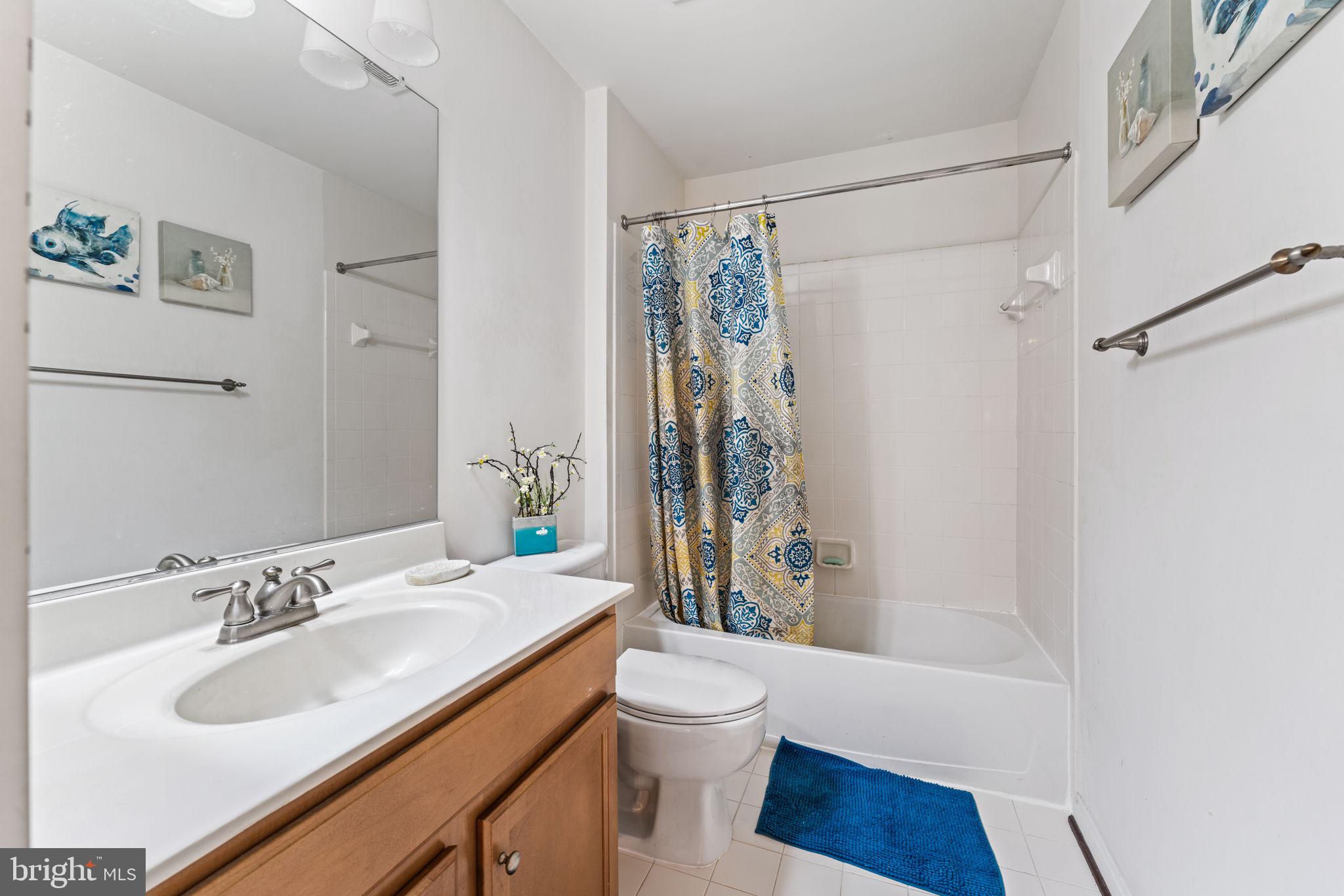 PIEDMONT MEWS - Residential